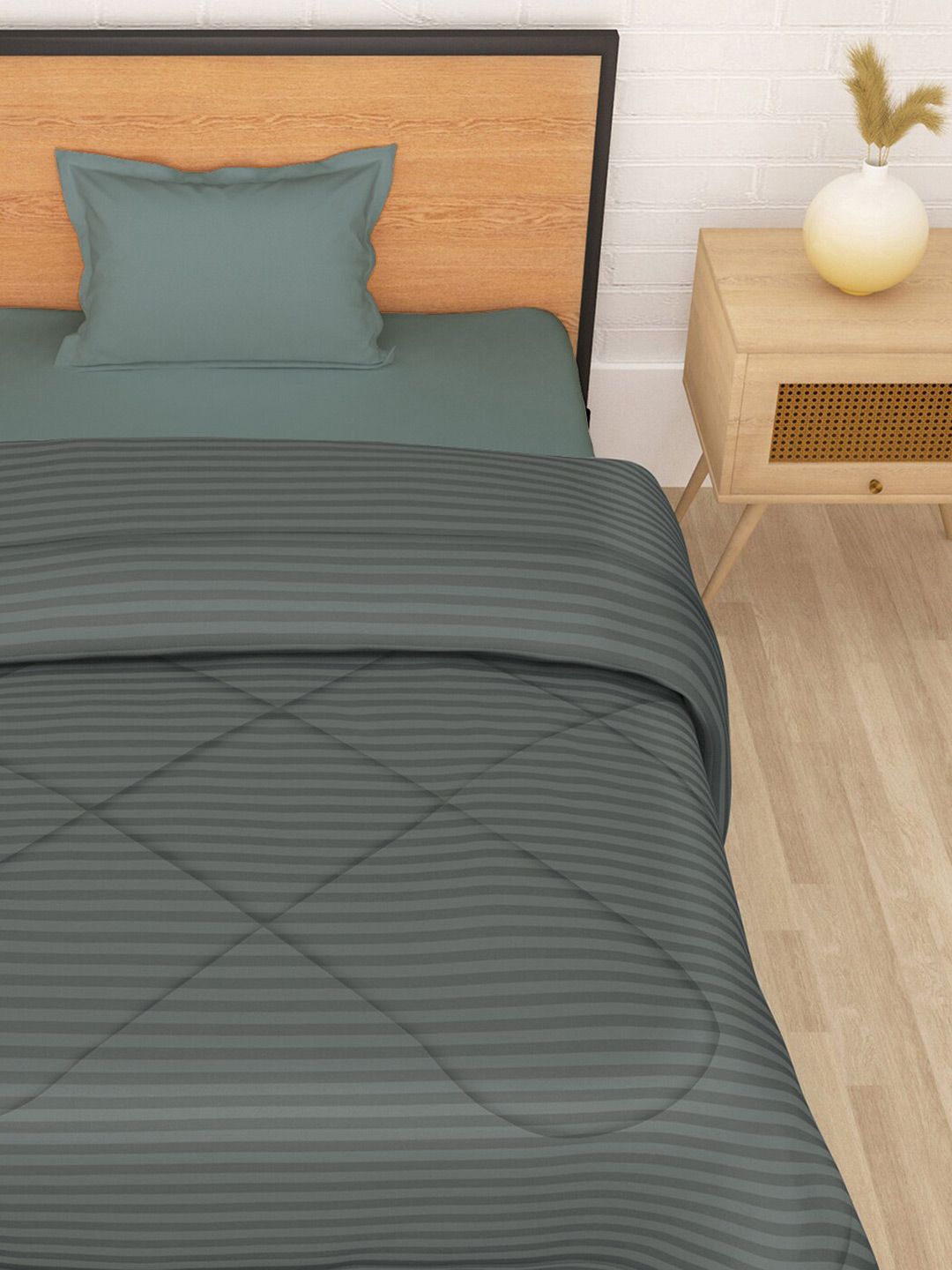 Story@home Charcoal Striped Ac Room Reversible Single Bed Comforter