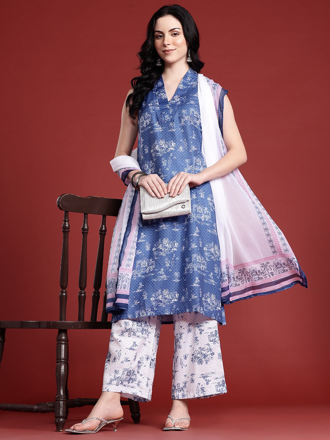 Anouk Floral Printed Kurta with Trousers & With Dupatta
