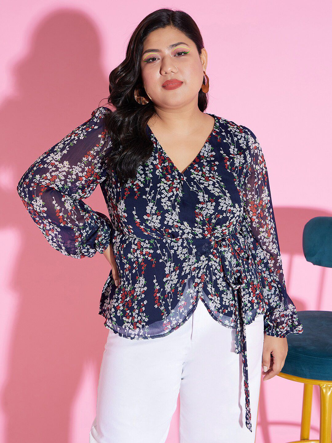 Berrylush Curve Plus Size Floral Print Tie Ups Wrap Top