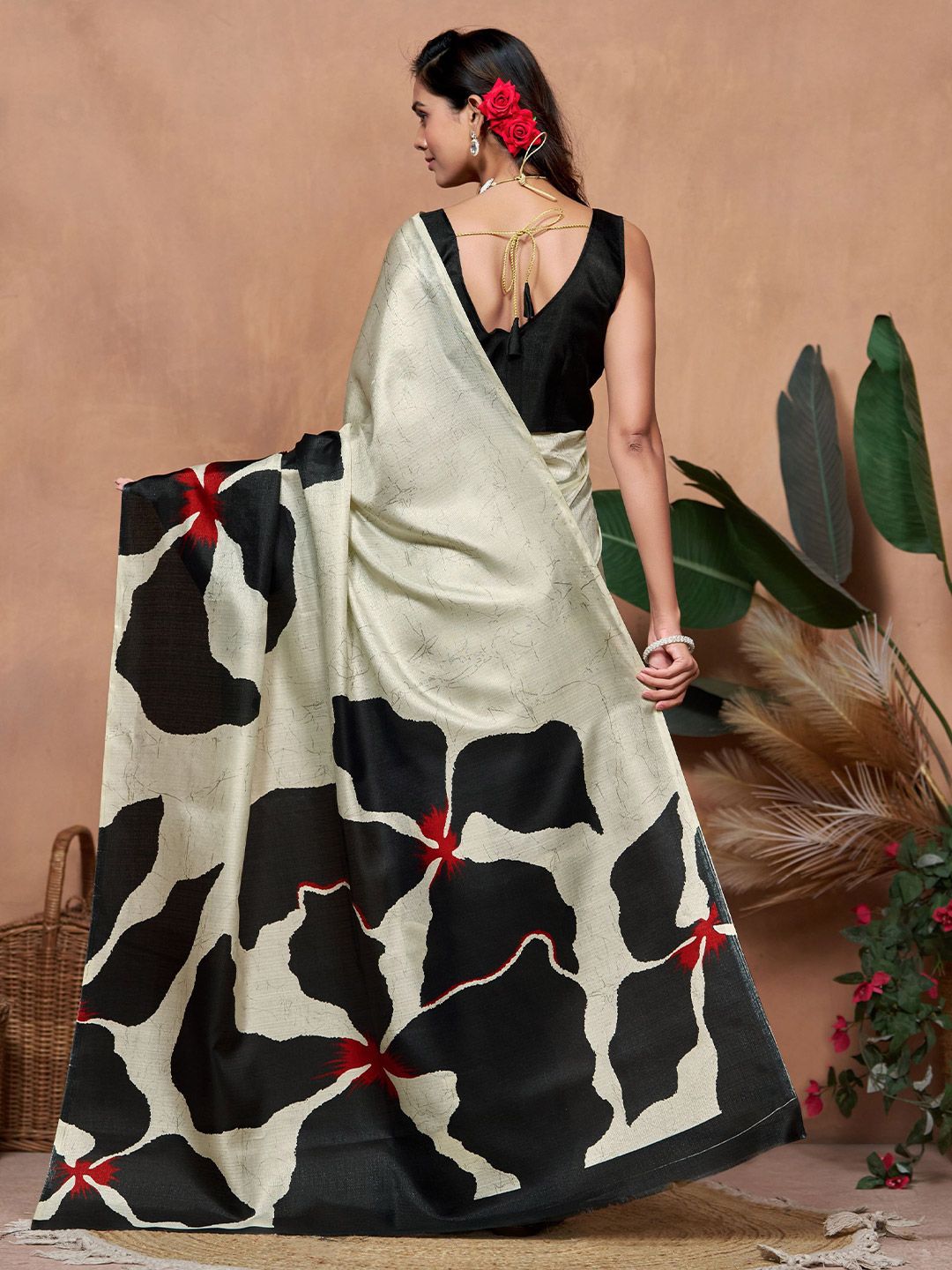 Kalini Womne's Art Silk Printed and Polka Dot Saree With Blouse Piece