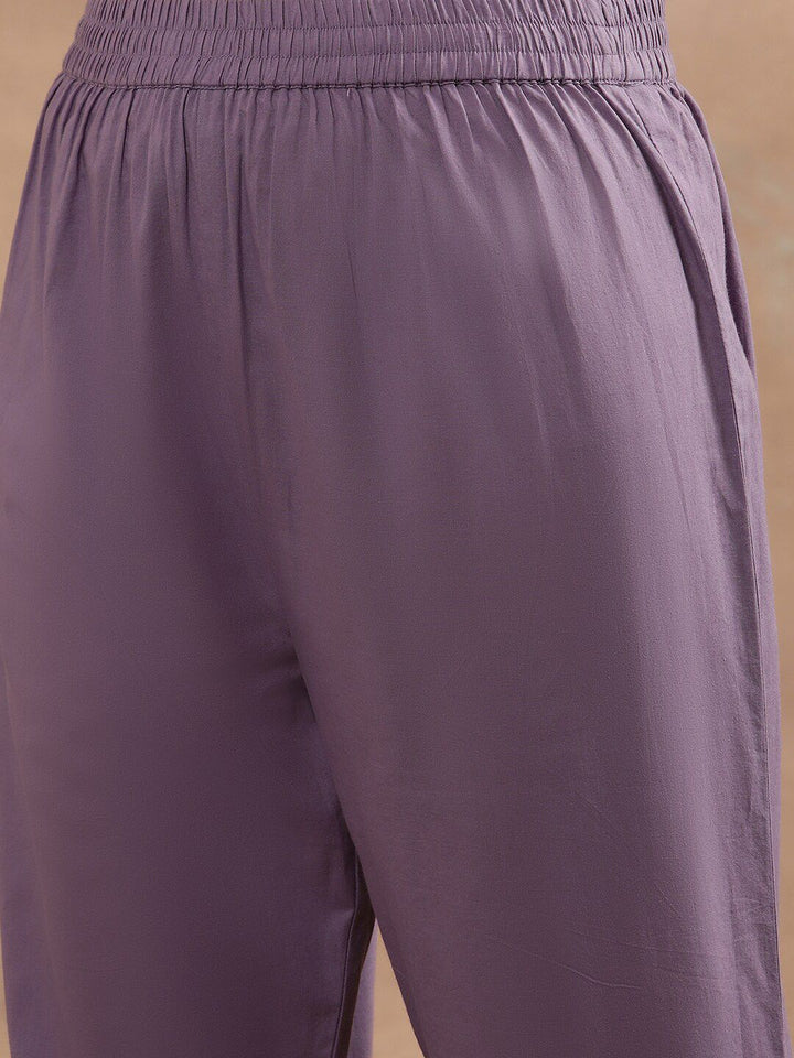 W Floral Yoke Design Empire Thread Work Pure Cotton Kurta with Trousers & With Dupatta