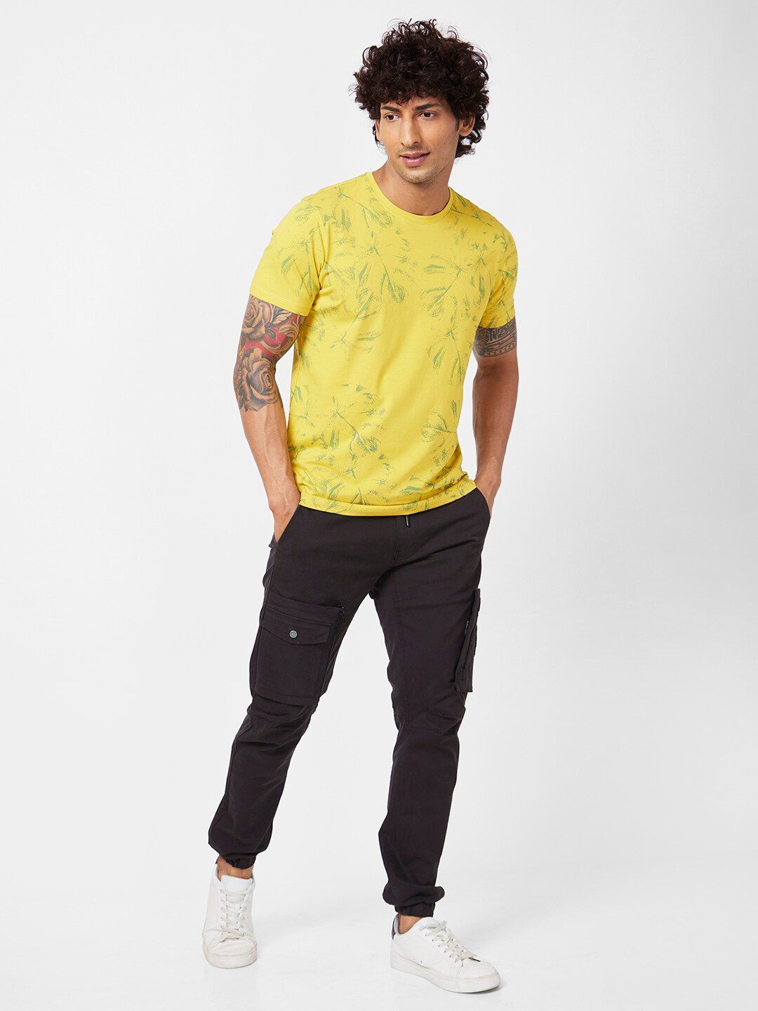 SPYKAR Abstract Printed Slim Fit Cotton Casual T-Shirt