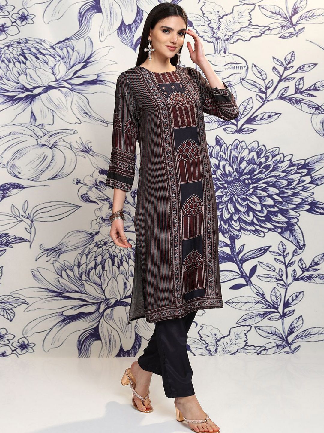 Vishudh Blue Ethnic Motifs Printed Regular Sequinned Straight Kurta Set