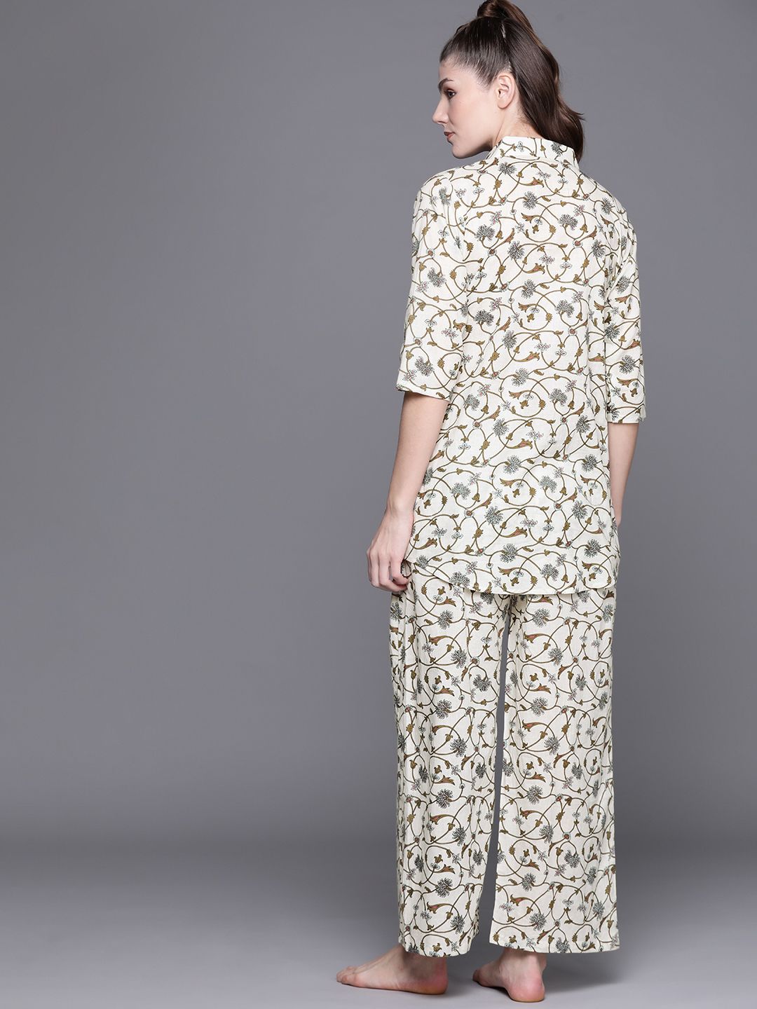 Libas White Cotton Printed Shirt And White Cotton Printed Pyjamas With Both Side Pocket