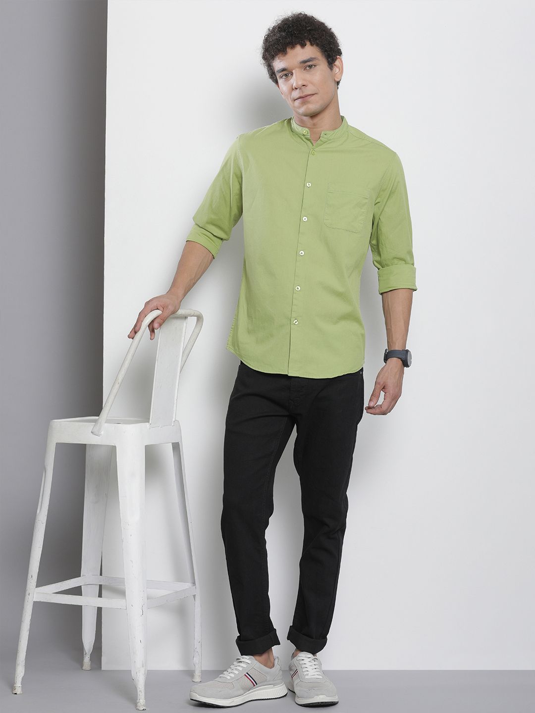 The Indian Garage Co Men Green Solid Pure Cotton Casual Shirt