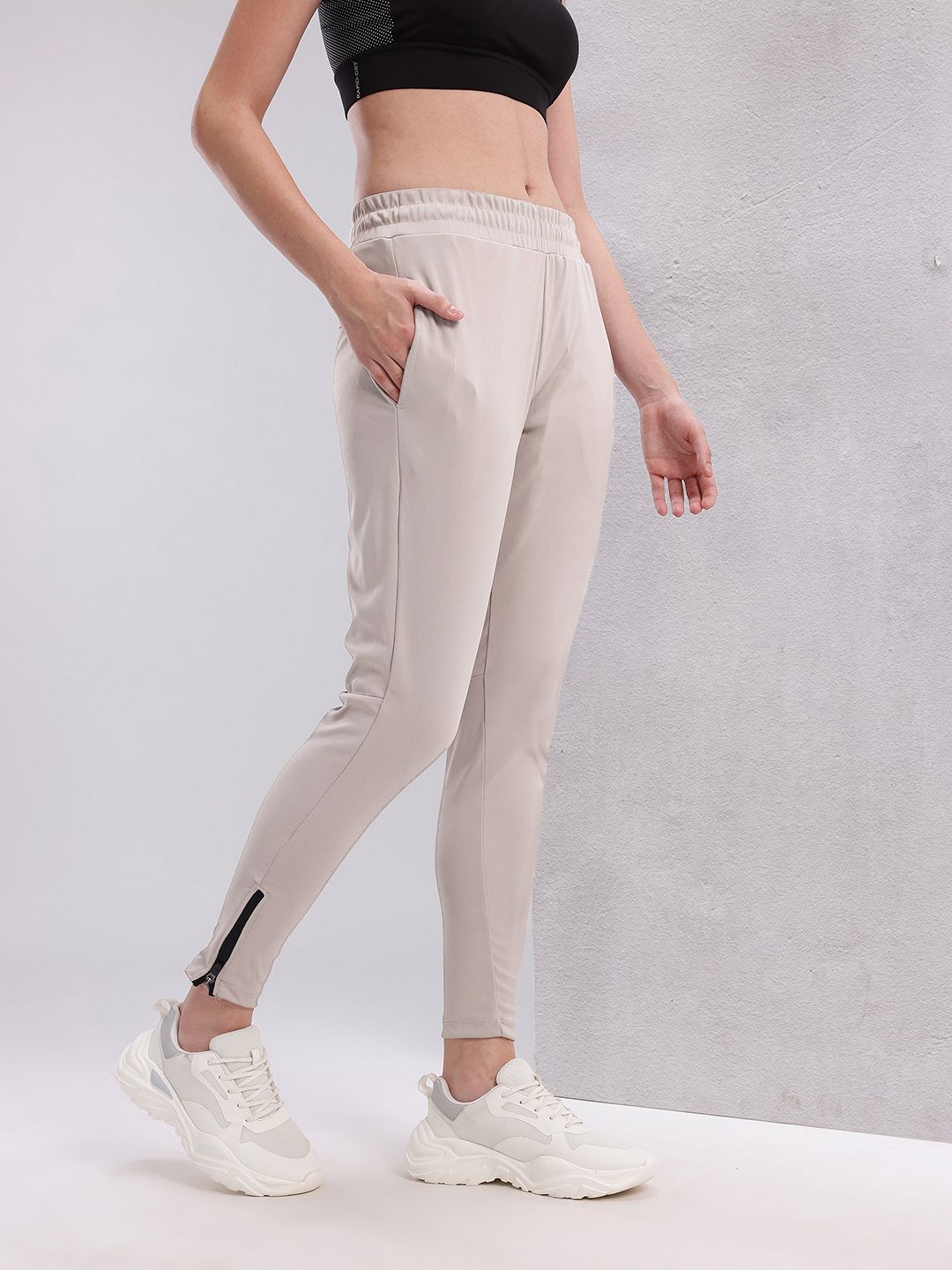 HRX by Hrithik Roshan Women Mid-Rise Slim Fit Running Track Pants