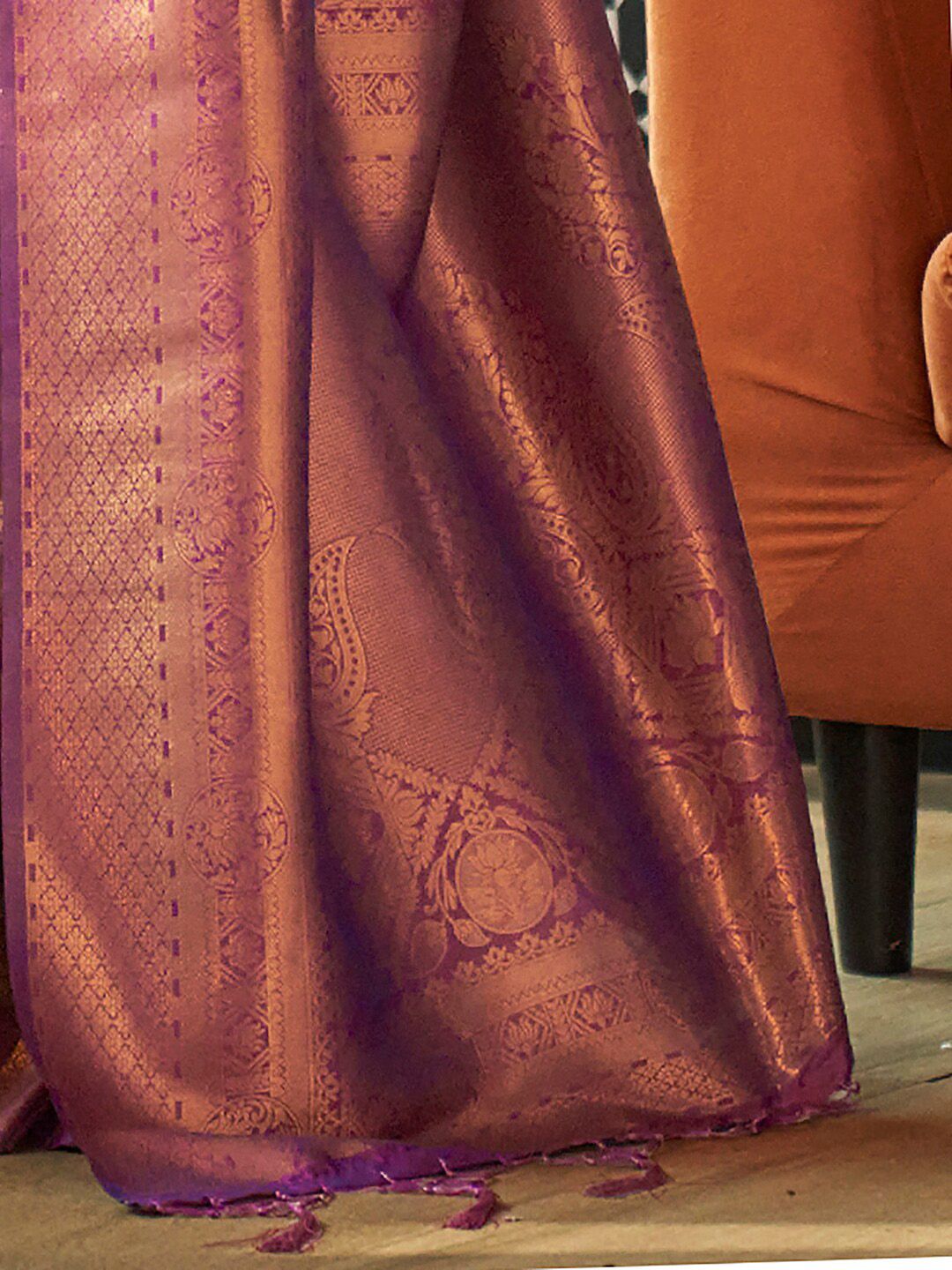 Saree mall Ethnic Motifs Zari Silk Blend Kanjeevaram Sarees