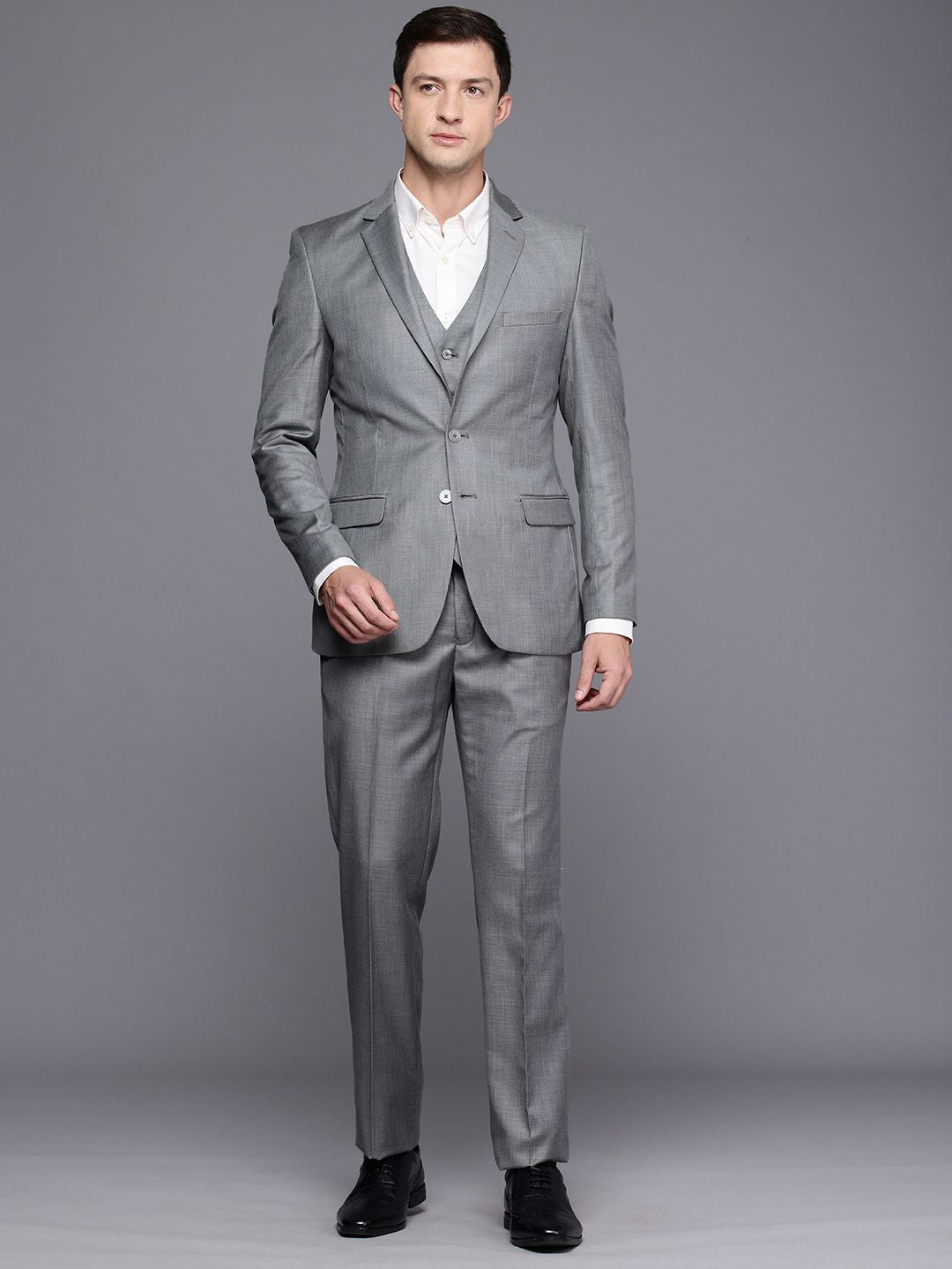 Raymond Contemporary Fit Notched Lapel Single-Breasted 3 Piece Formal Suits