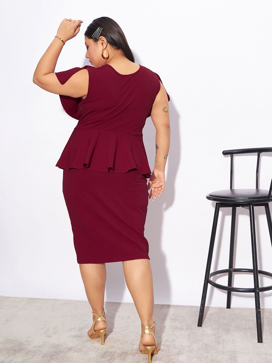 SASSAFRAS Curve Plus Size V-Neck Peplum Midi Dress