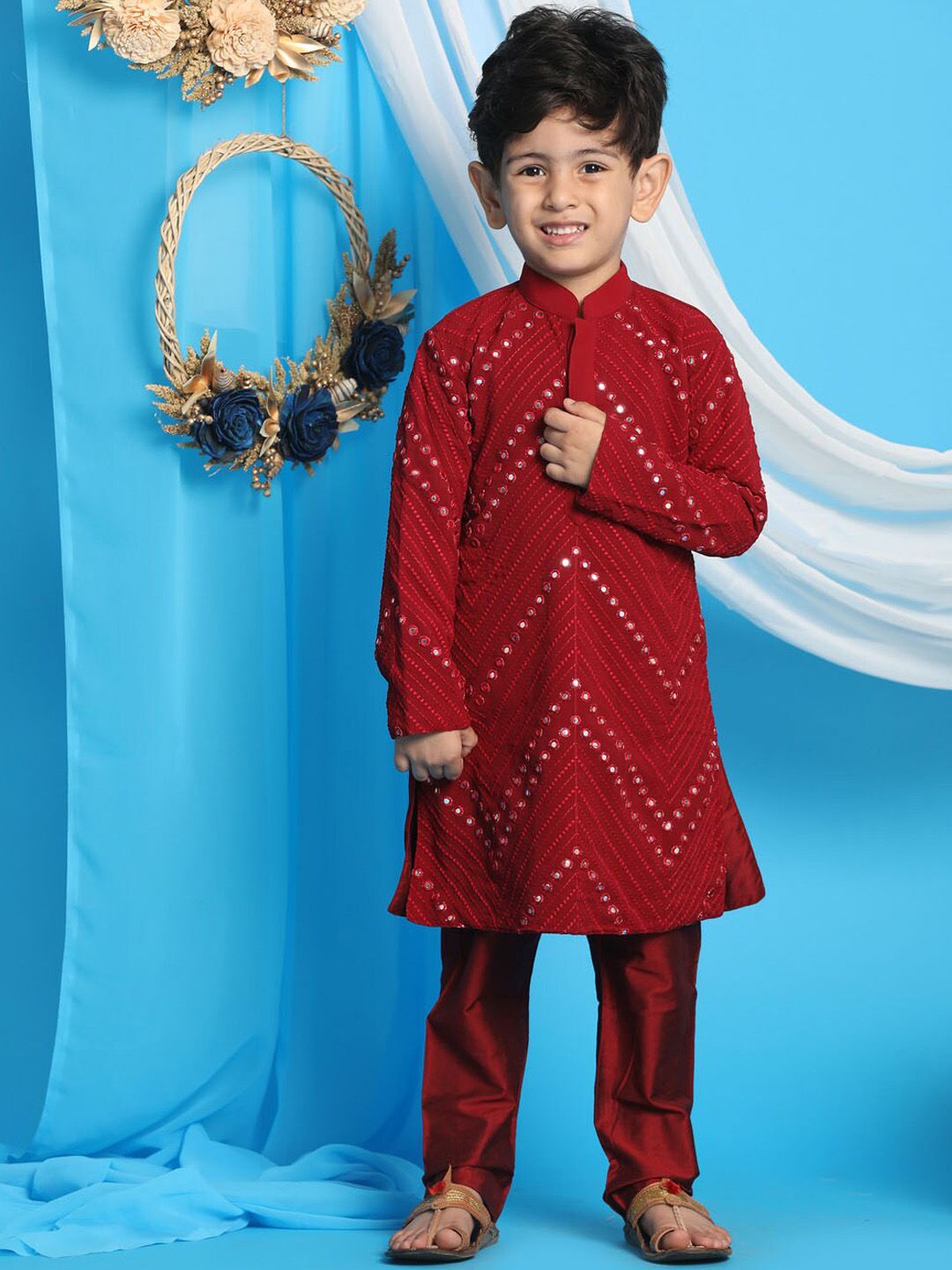 VASTRAMAY Boys Embroidered Regular Mirror Work Kurta & Pyjamas