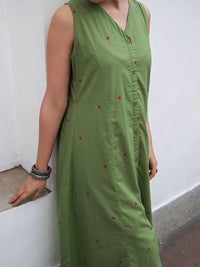 Janasya Women's Green Pure Cotton Geometric A-line Kurta Set