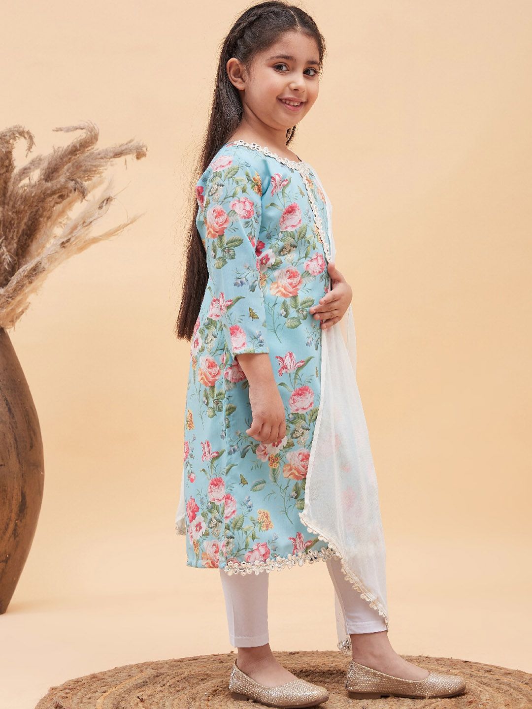 VASTRAMAY Girls Floral Printed Mirror Work Kurta with Leggings & Dupatta