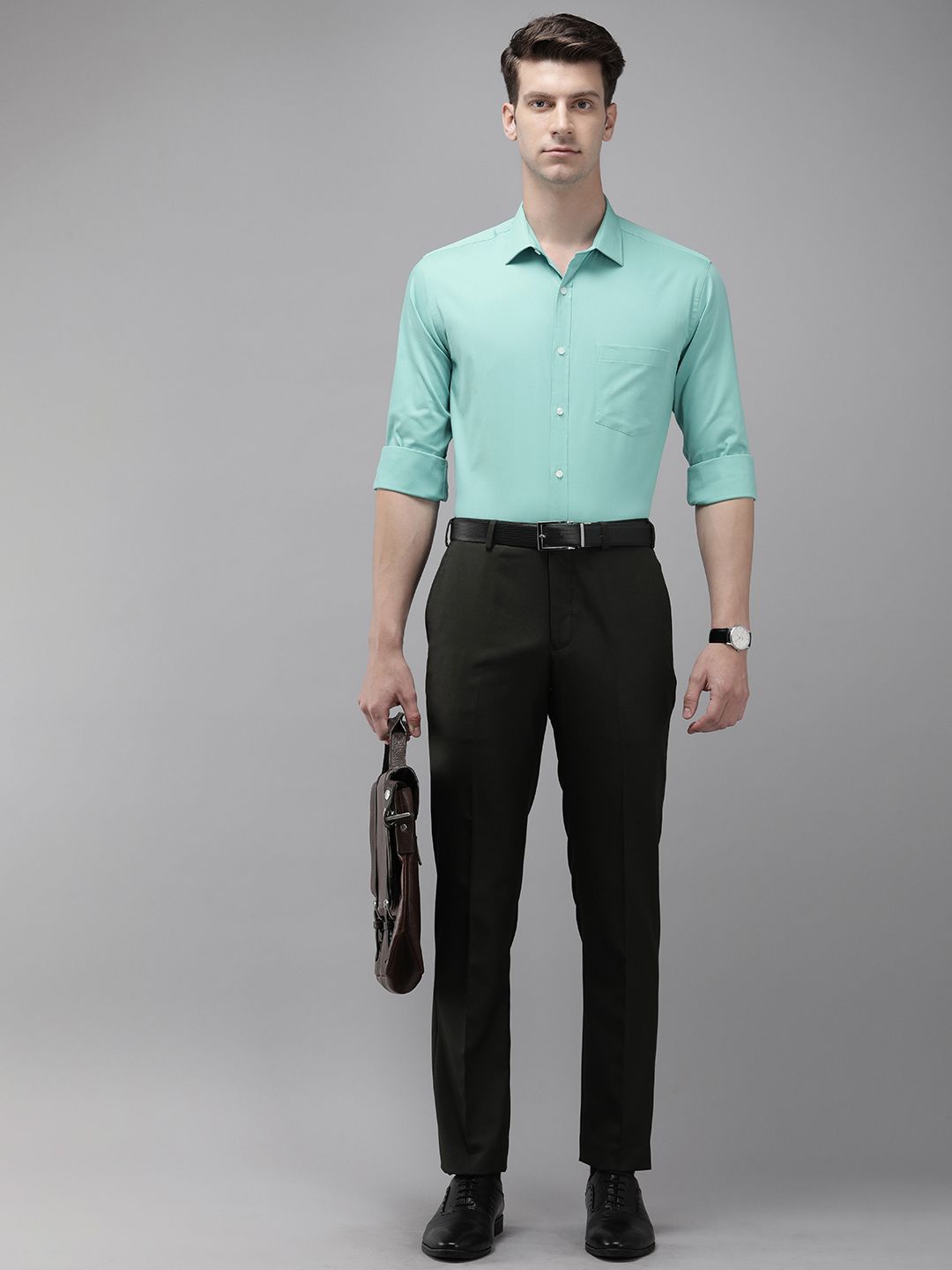 Park Avenue Solid Slim Fit Formal Shirt