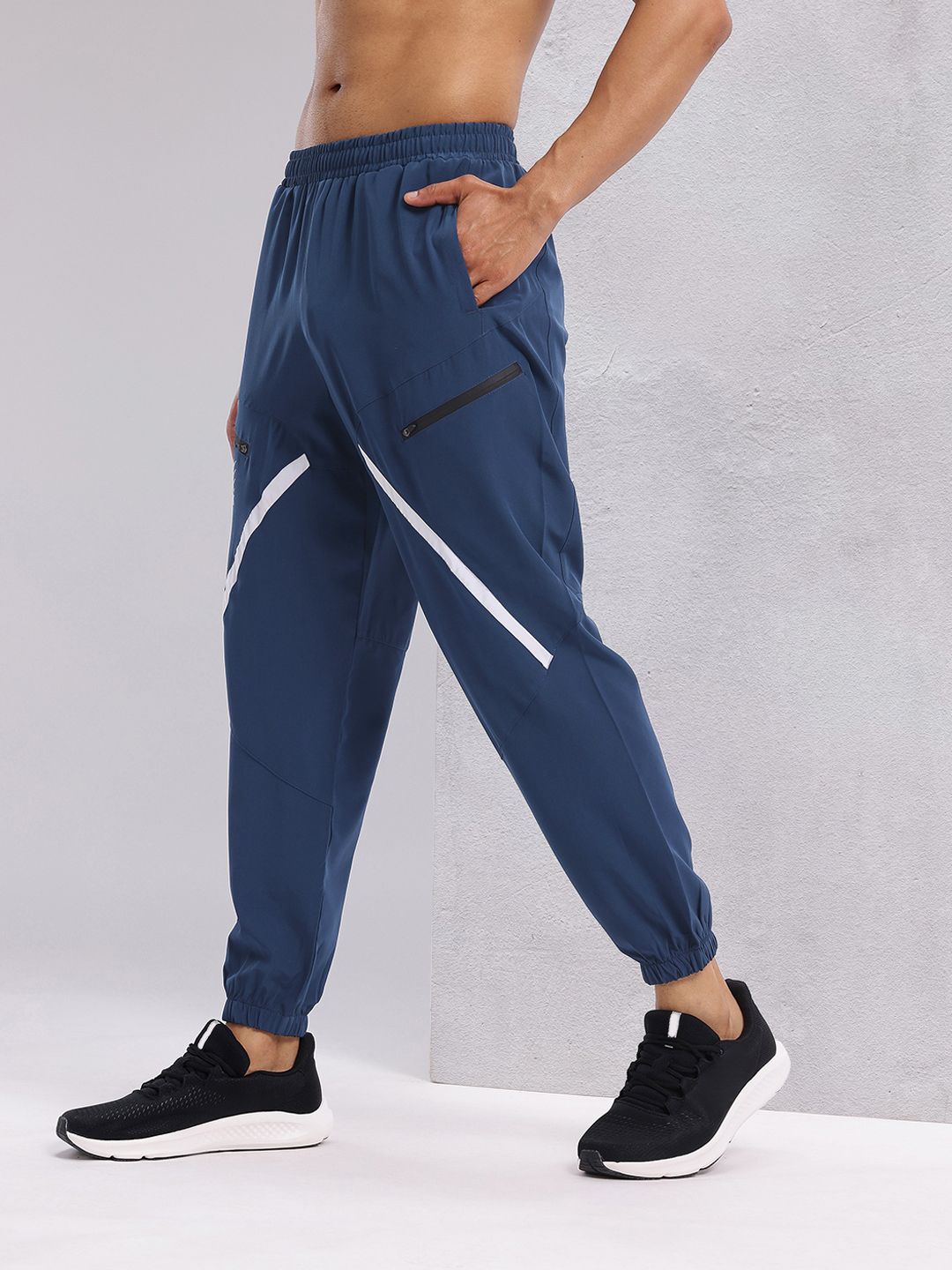 HRX by Hrithik Roshan Men Rapid-Dry Training Joggers