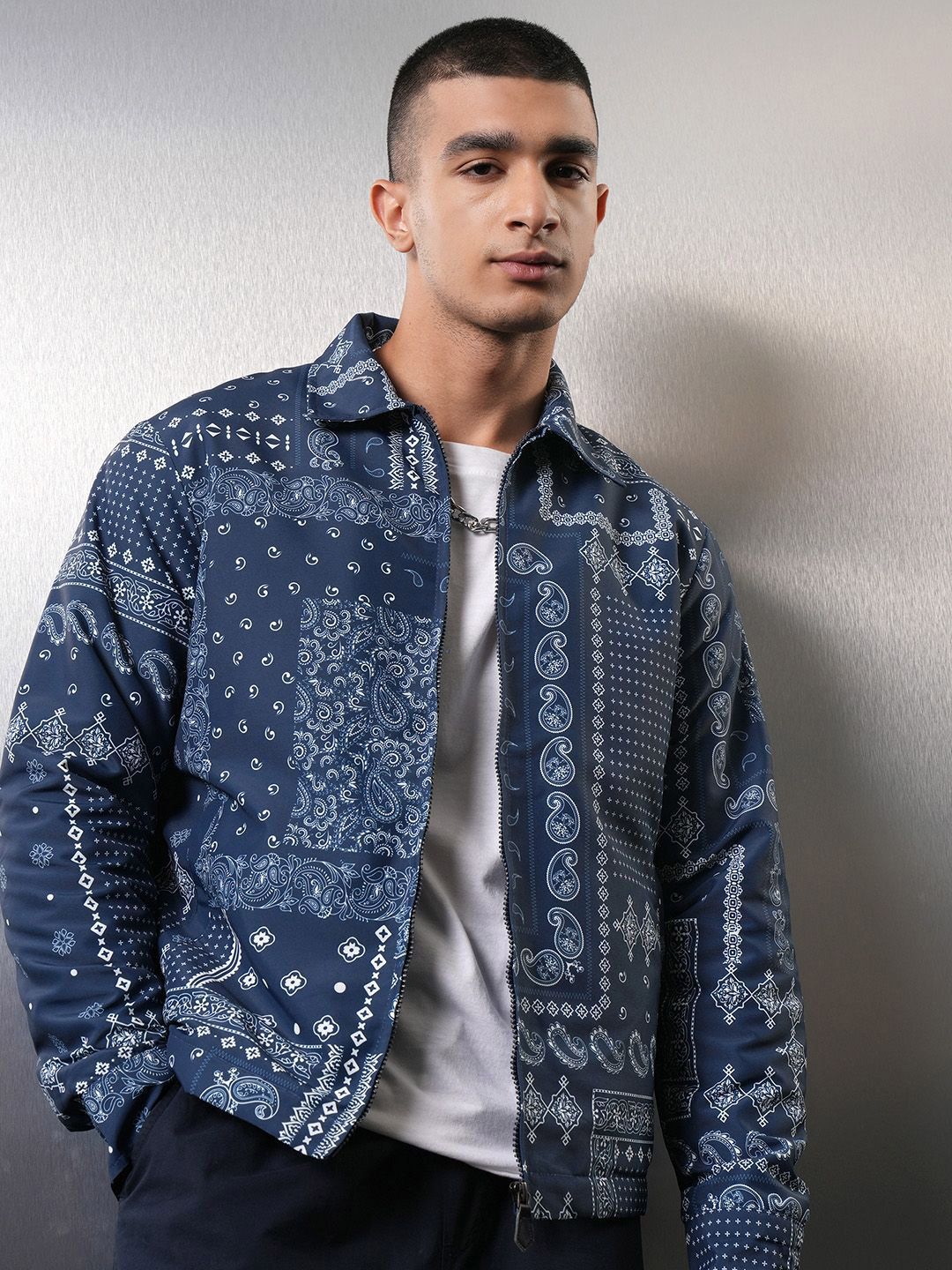 HIGHLANDER Men Crop Denim Jacket with Patchwork