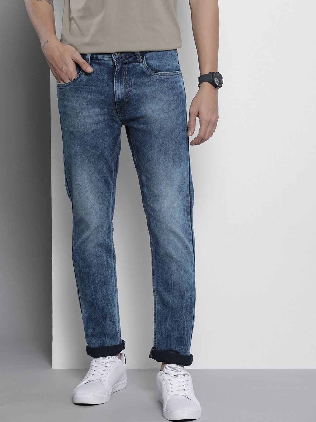 The Indian Garage Co Men Straight Fit Light Fade Jeans