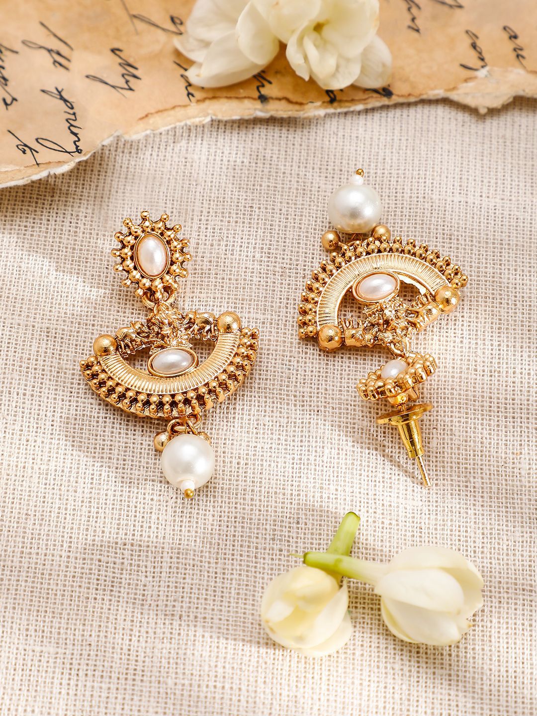 Rubans 18K Titisan Mutiara Putih Berlarutan Emas Dan Set Kalung Kundan Kundan