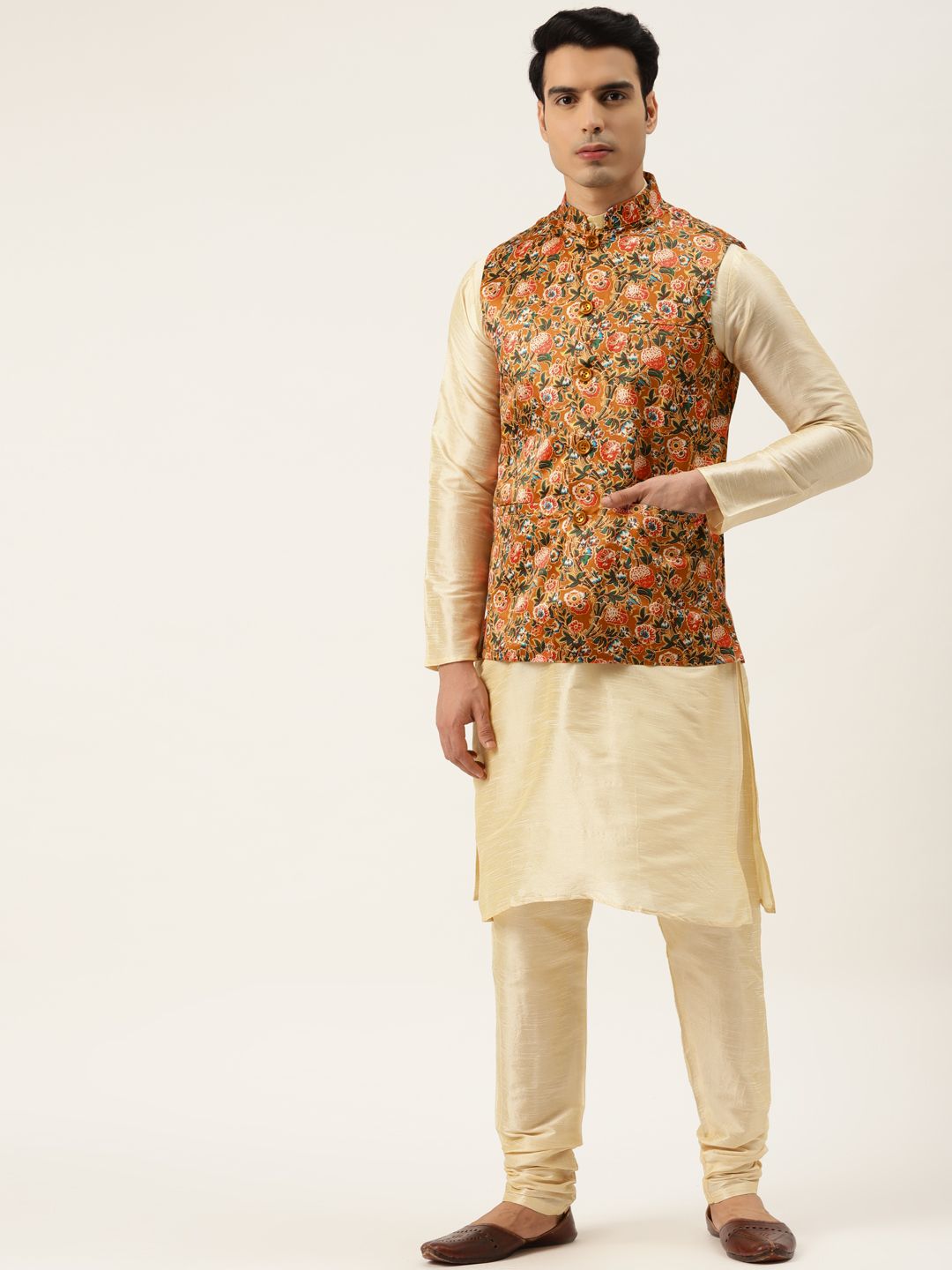 SOJANYA Men Beige & Rust Brown Kurta with Churidar