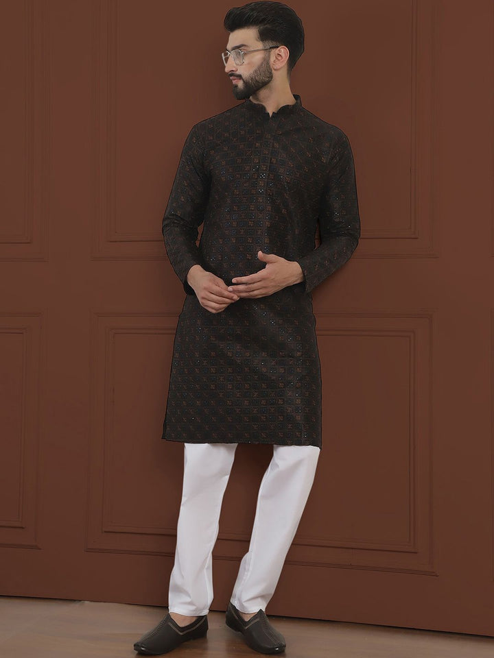 SOJANYA LUXE Geometric Embroidered Mandarin Collar Thread Work Cotton Silk Kurta & Pyjama