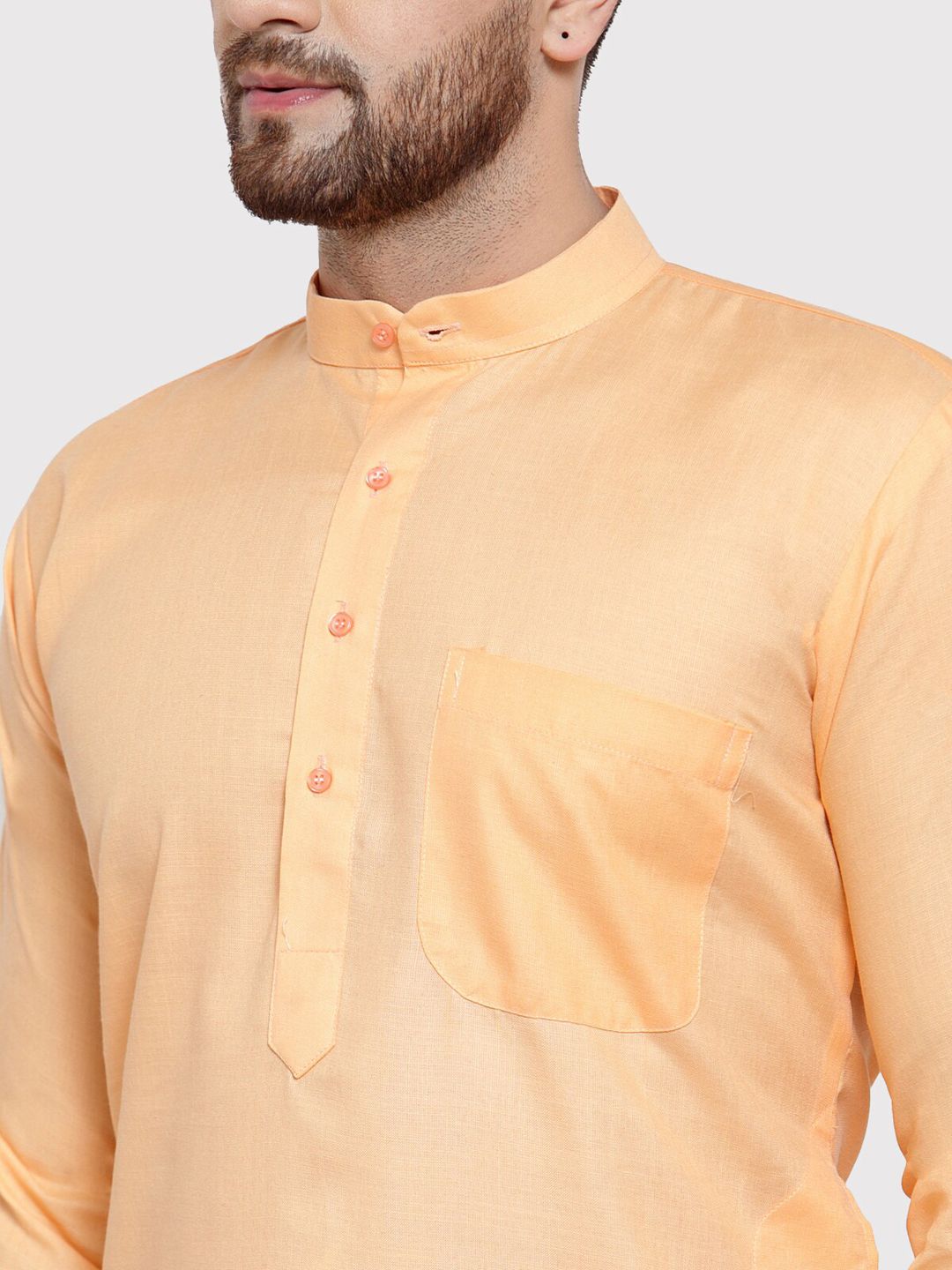 Jompers Men Orange Kurta dengan Churidar