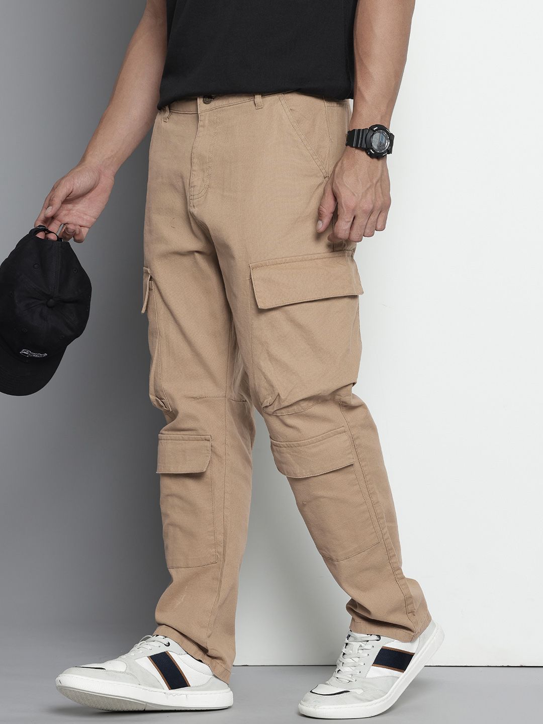 The Indian Garage Co. Men Relaxed Fit Pure Cotton Cargo Trousers