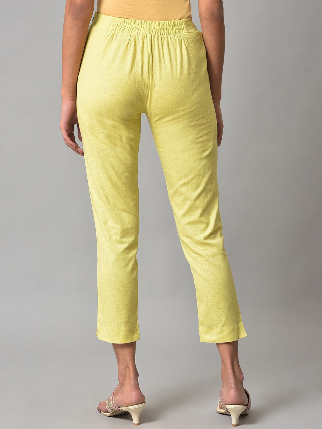W Women Mid RIse Cropped Slim Fit Trousers