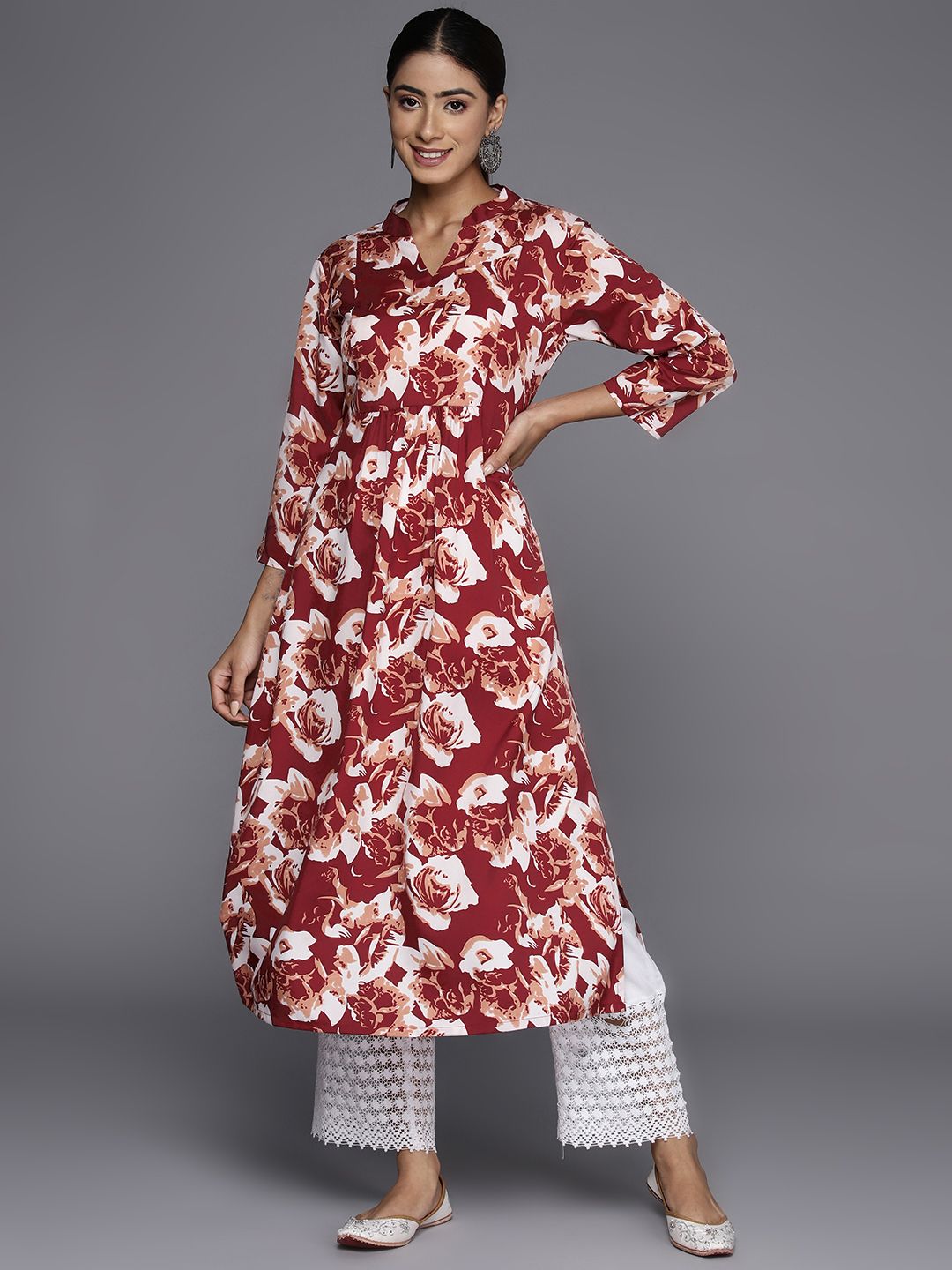Varanga Floral Printed Mandarin Collar Crepe Kurta