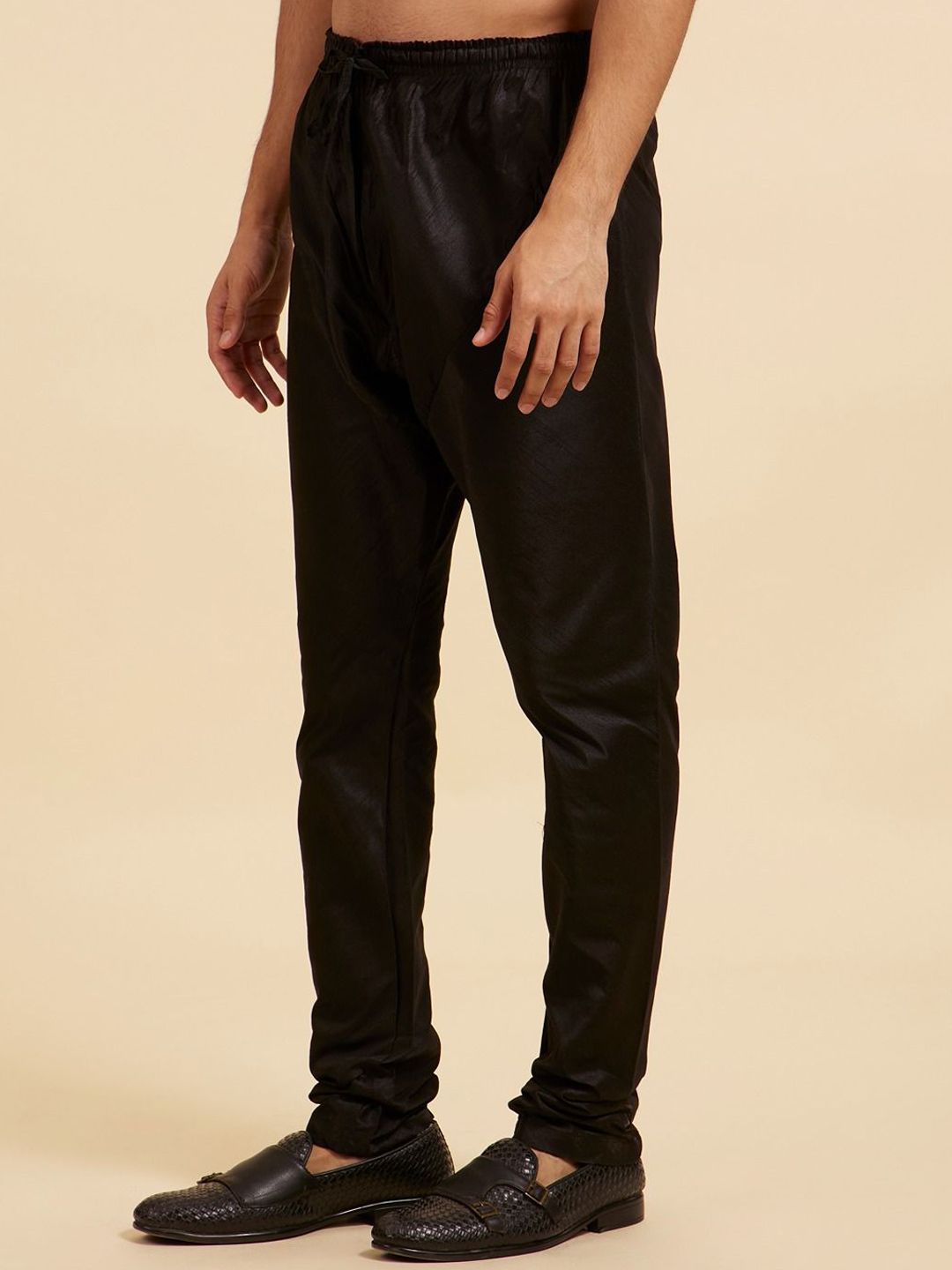 Diwas oleh Manyavar Men Mid Rise Churidar