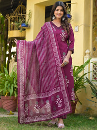 KALINI Floral Printed Regular Thread Work Straight Kurta With Trousers & Dupatta