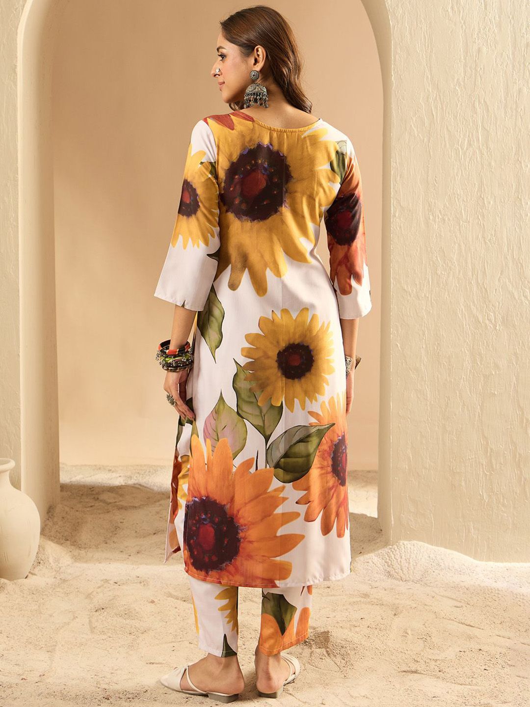 Indo Era Women Floral Printed Regular Kurta with Trousers