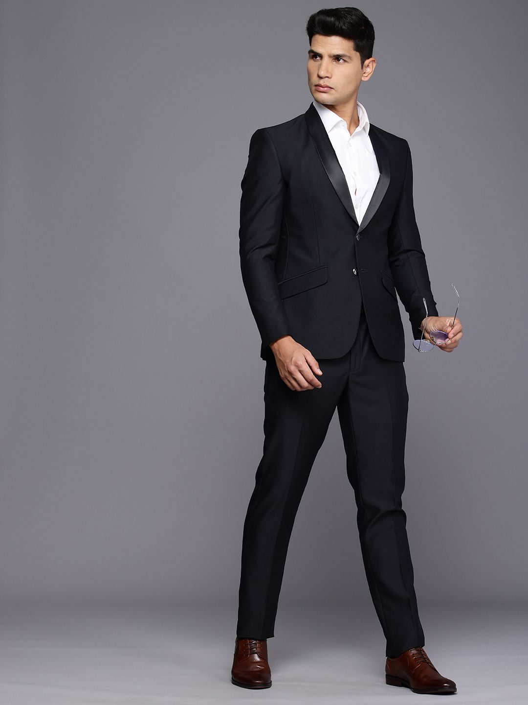 Raymond Slim Fit Shawl Collar Single-Breasted 2 Piece Suits