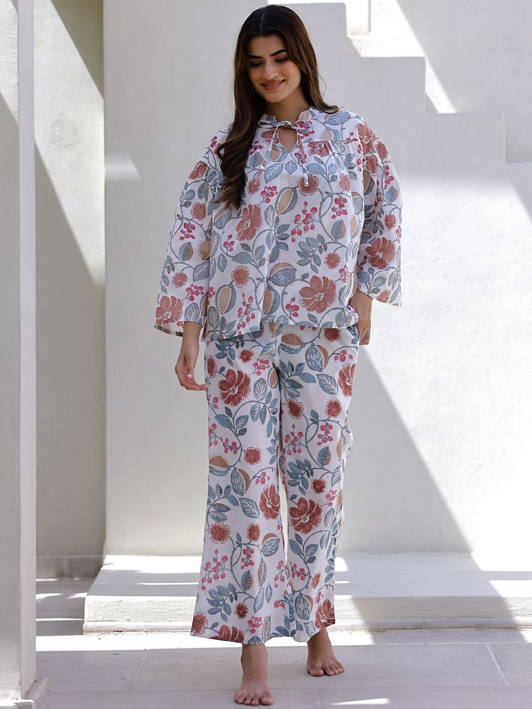SANSKRUTIHOMES Women Floral Pure Cotton Printed Night suit