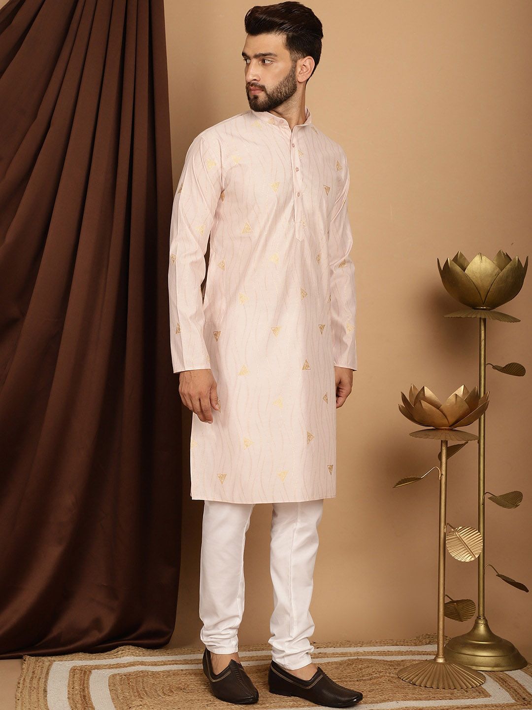 SOJANYA Printed Kurta with Churidar