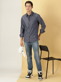 Thomas Scott Standard Slim Fit Vertical Striped Cotton Casual Shirt