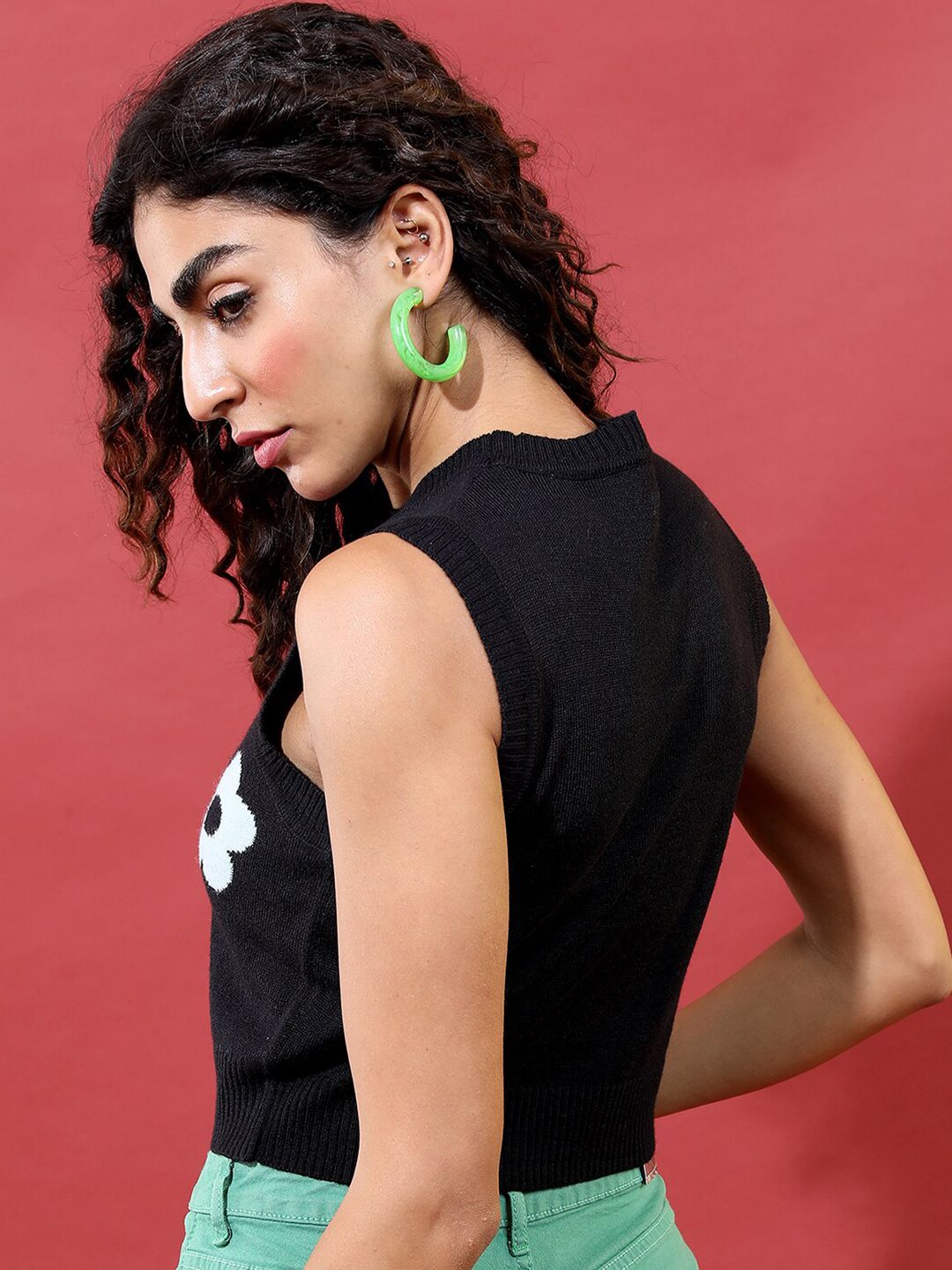 Tokyo Talkies Women Black & Green Jacquard Acrylic Crop Pullover