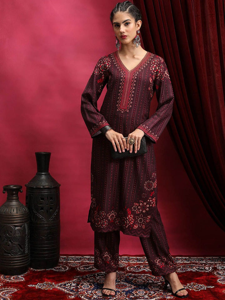 Vishudh Floral Printed Regular V-Neck Straight Kurta With Elasticated Trouser