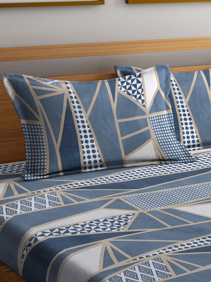 KLOTTHE Blue & White Geometric-Printed 300TC King Bedsheet & 2 Pillow Covers