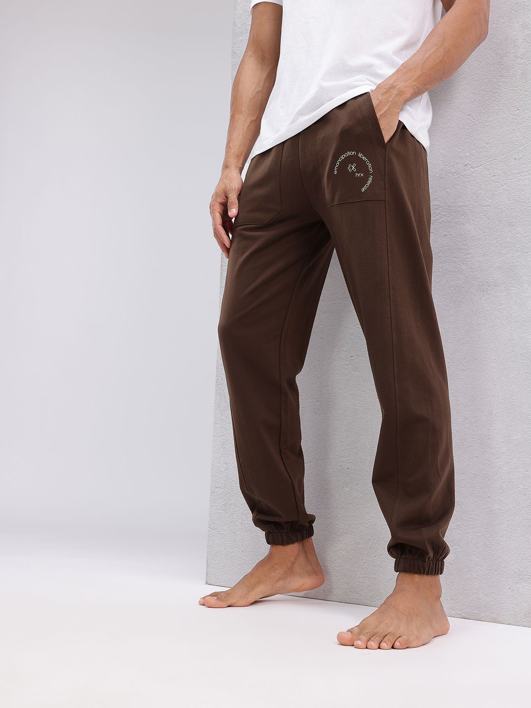 HRX by Hrithik Roshan Men Typography Print Detail Mid-Rise Yoga Joggers