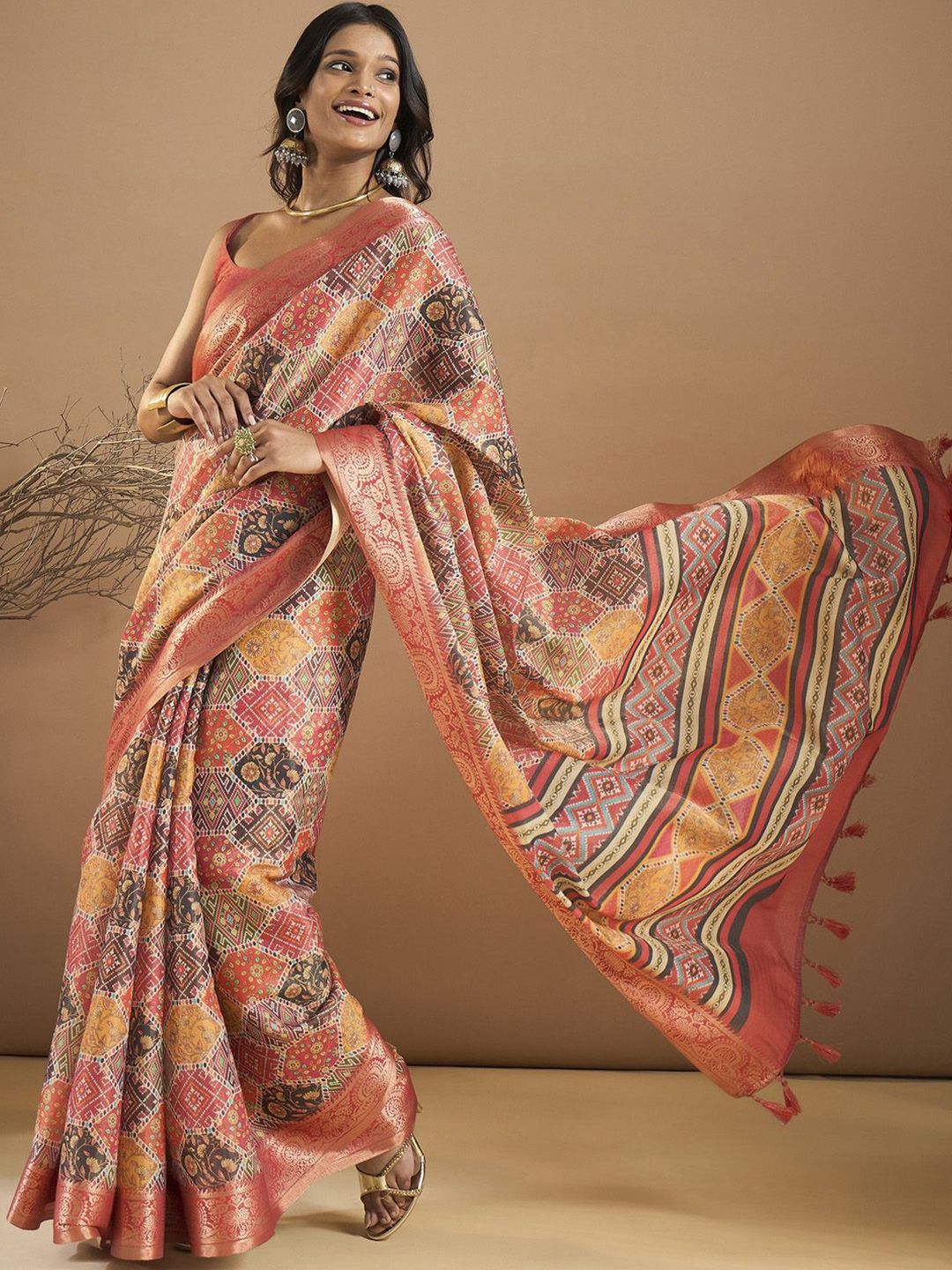 Saree mall Ethnic Motifs Zari Sungudi Sarees
