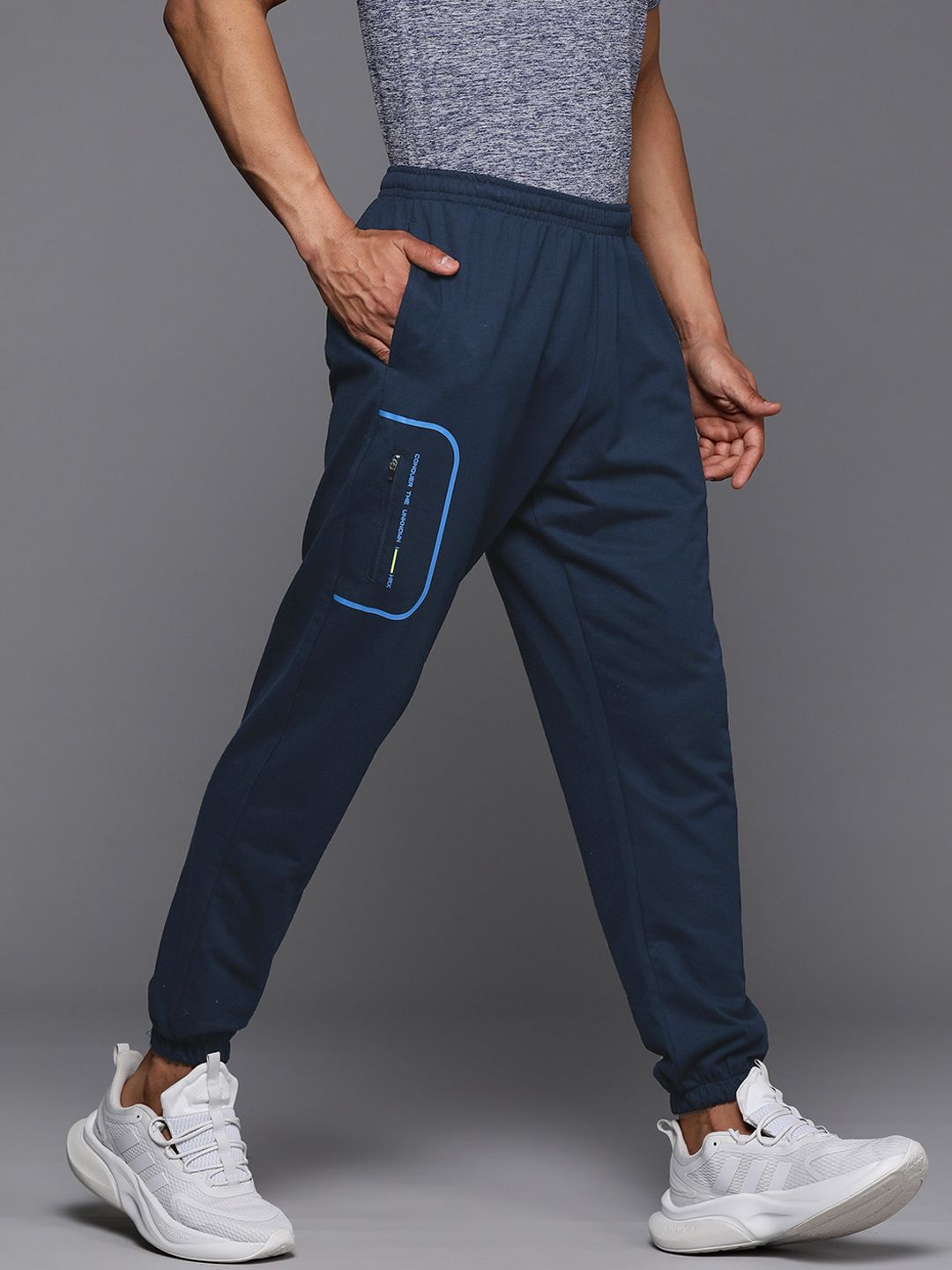 HRX by Hrithik Roshan Men Regular Fit Casual Joggers