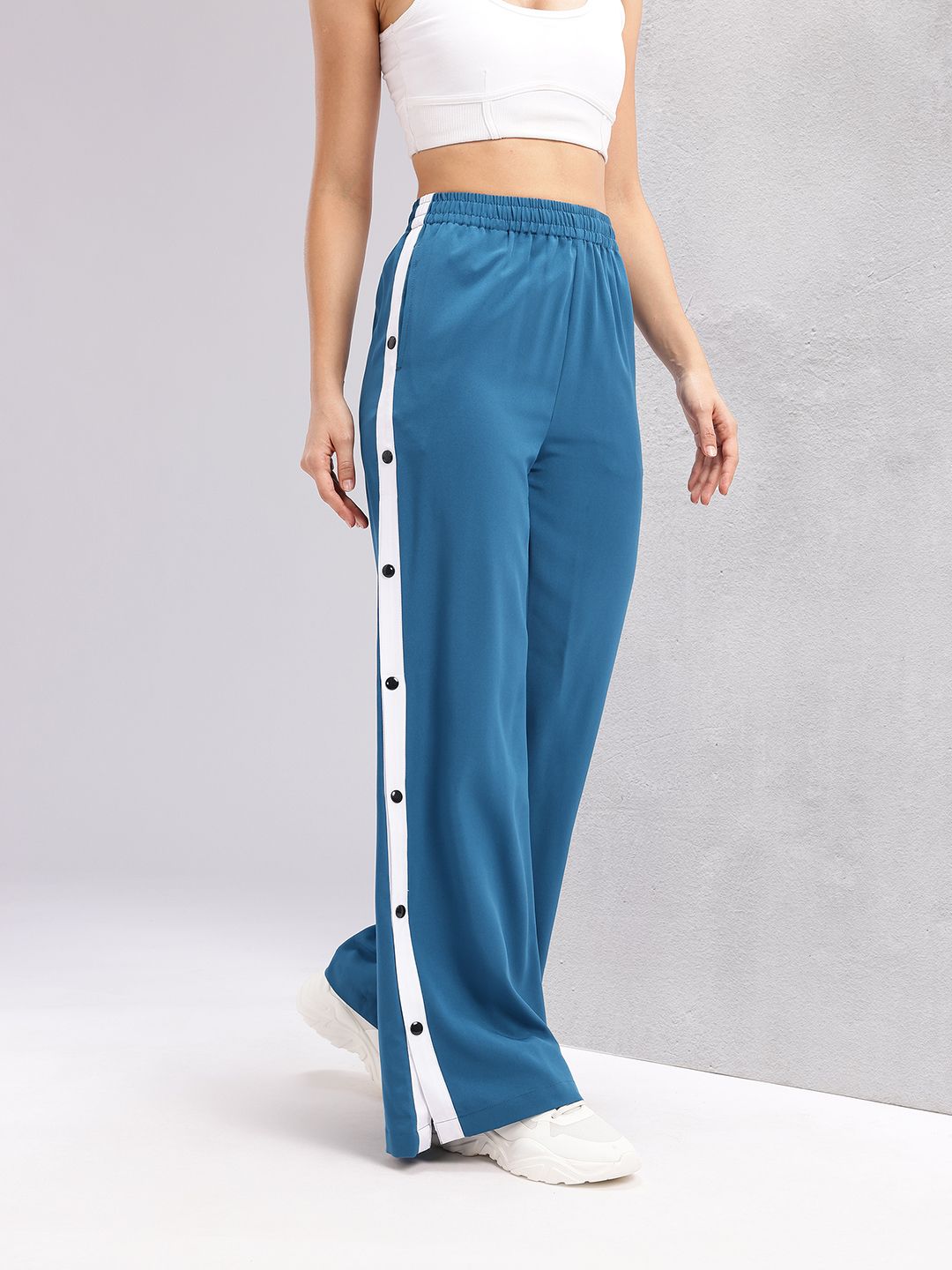 HRX by Hrithik Roshan Women Lifestyle Track Pants
