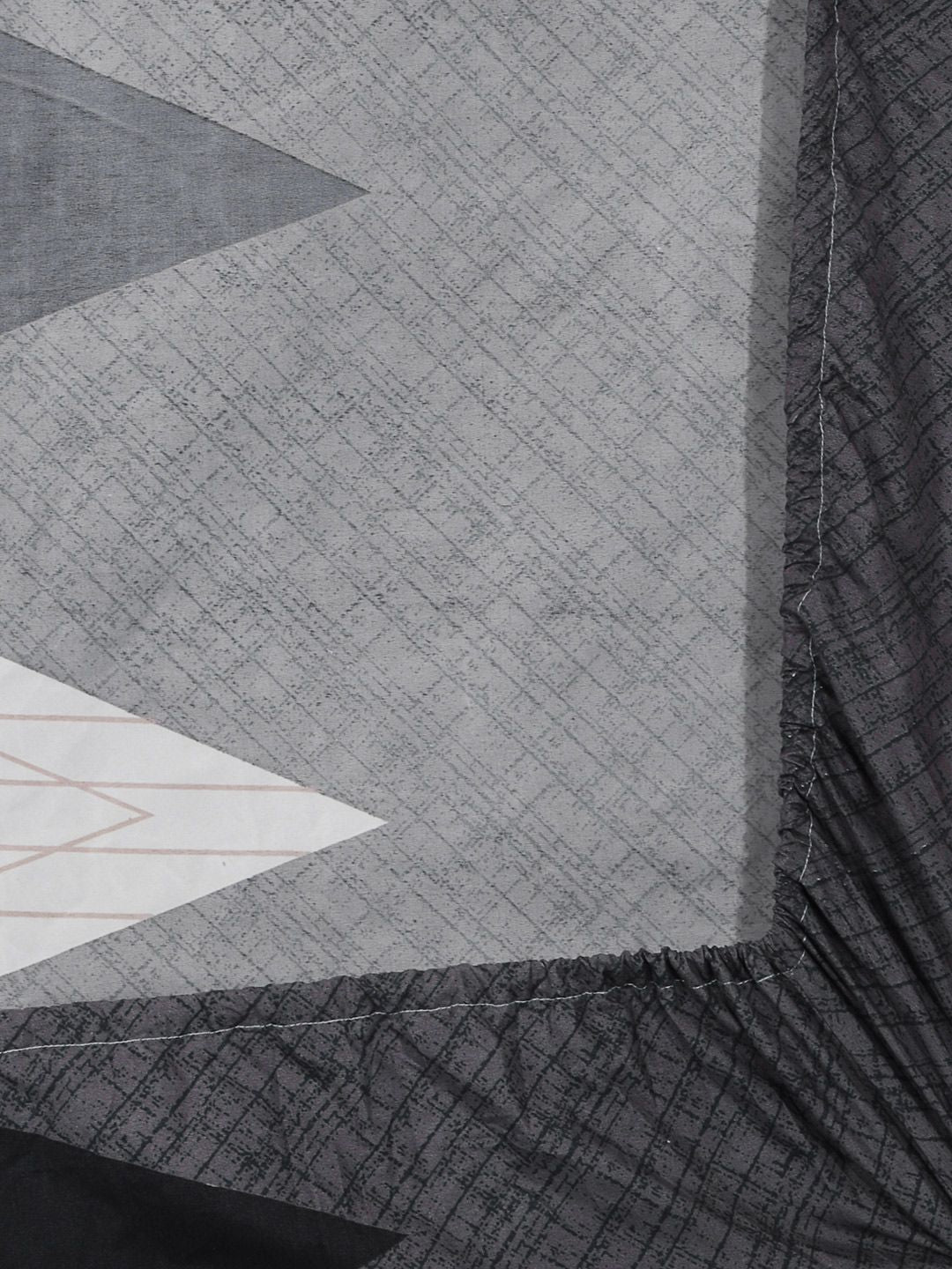 KLOTTHE Grey & White Geometric Printed 300 TC Fitted Single Bedsheet & Pillow Cover