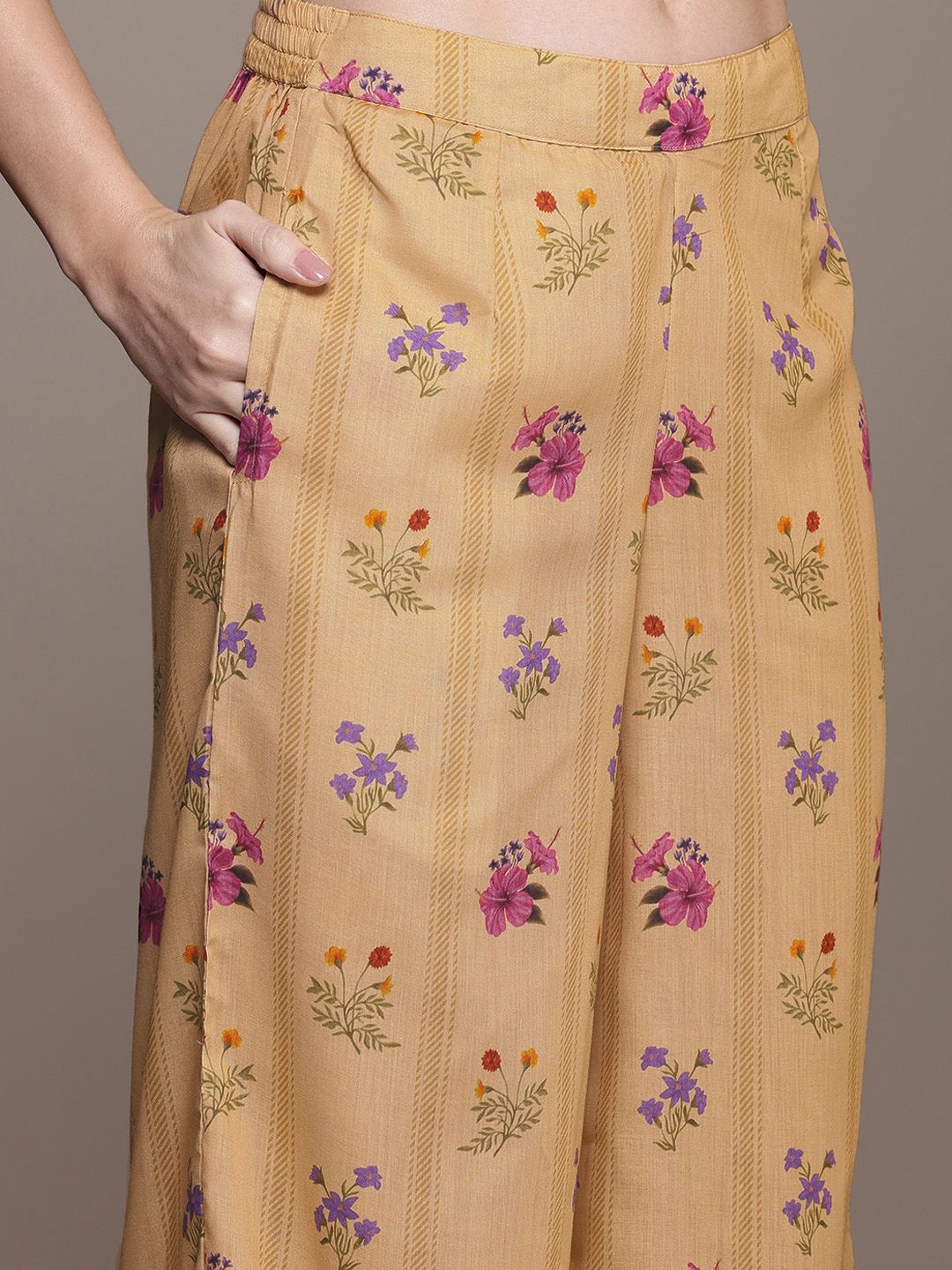 House of Pataudi Women Floral Printed Regular Jashn Kurta With Palazzos