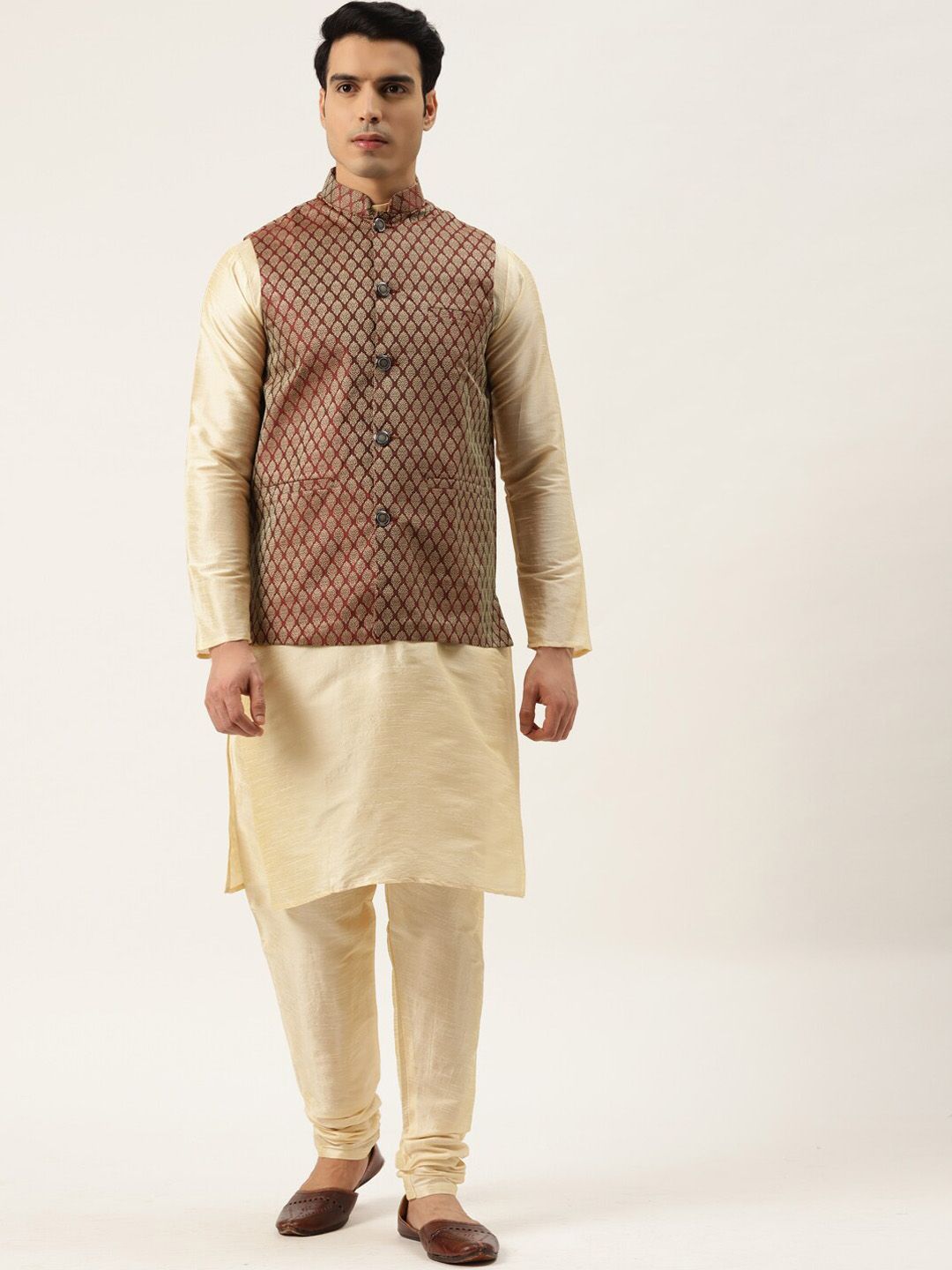 SOJANYA Mandarin Collar Regular Kurta With Churidar & Nehru Jacket