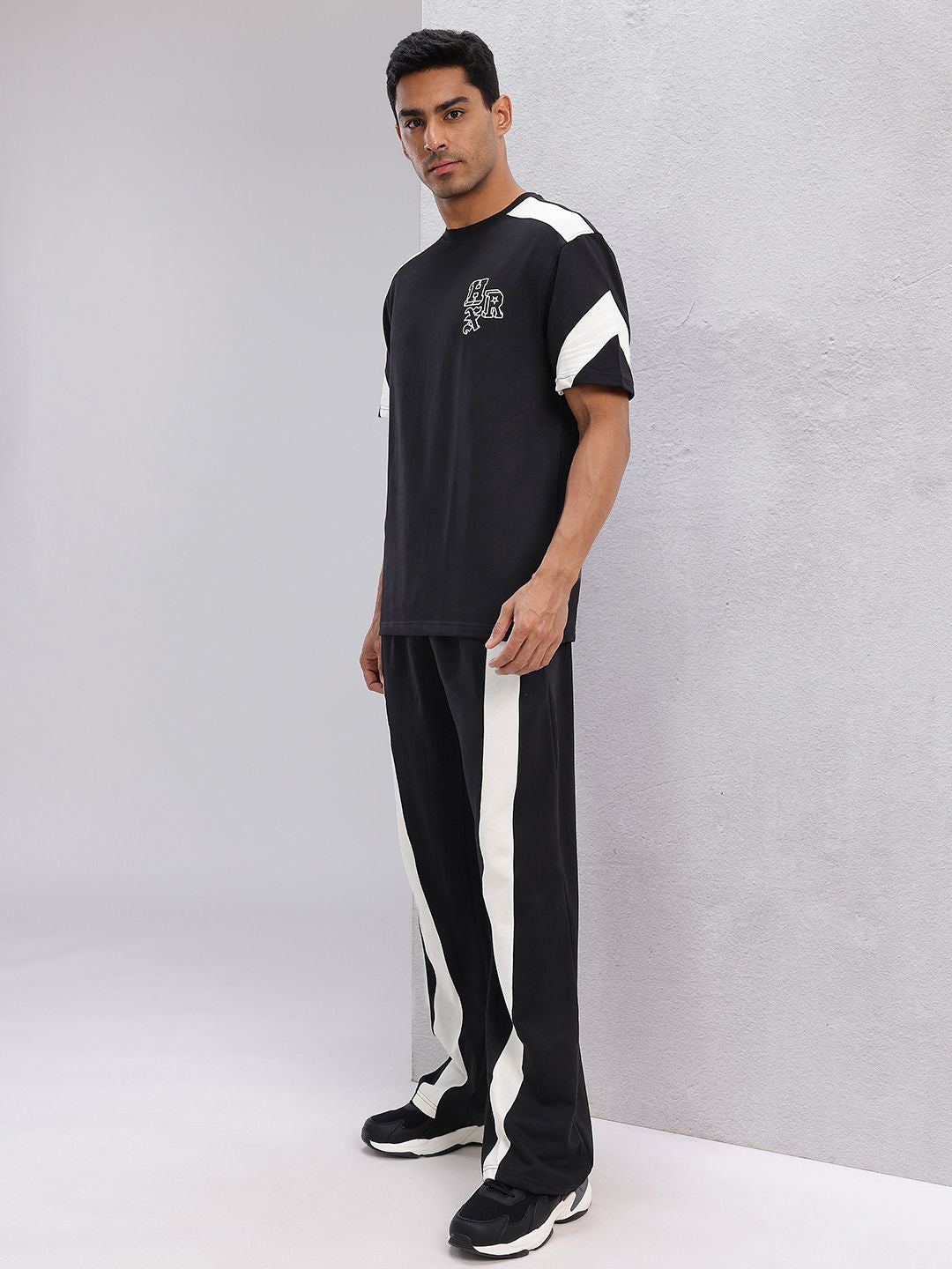 HRX by Hrithik Roshan Men Lifestyle Tracksuits