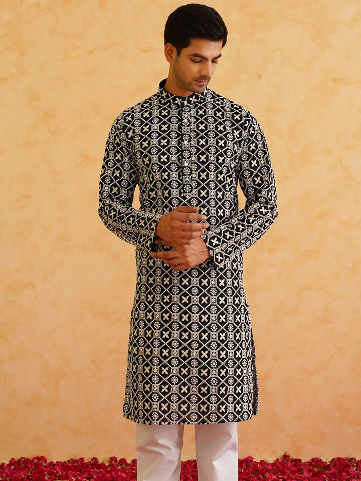 SOJANYA Ethnic Motifs Embroidered Regular Thread Work Pure Cotton Kurta with Churidar