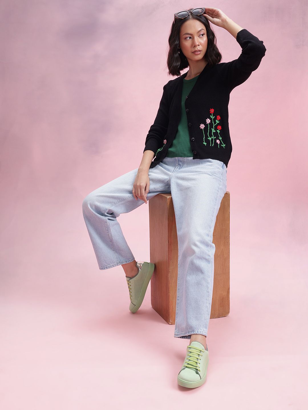 DressBerry Floral Embroidered Cardigan