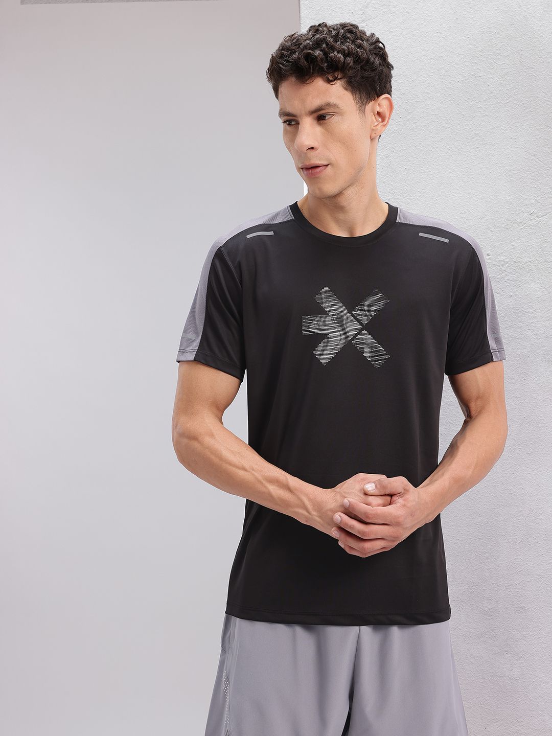 HRX by Hrithik Roshan Brand Logo Printed Rapid-Dry Training T-shirt with Panelling Detail