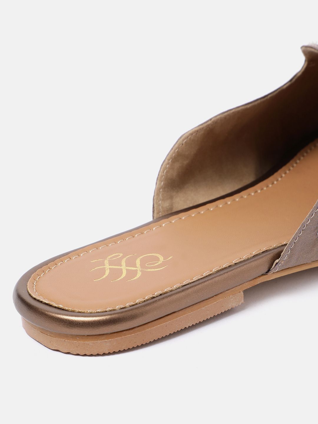 House of Pataudi Leather Embellished Ethnic Mules