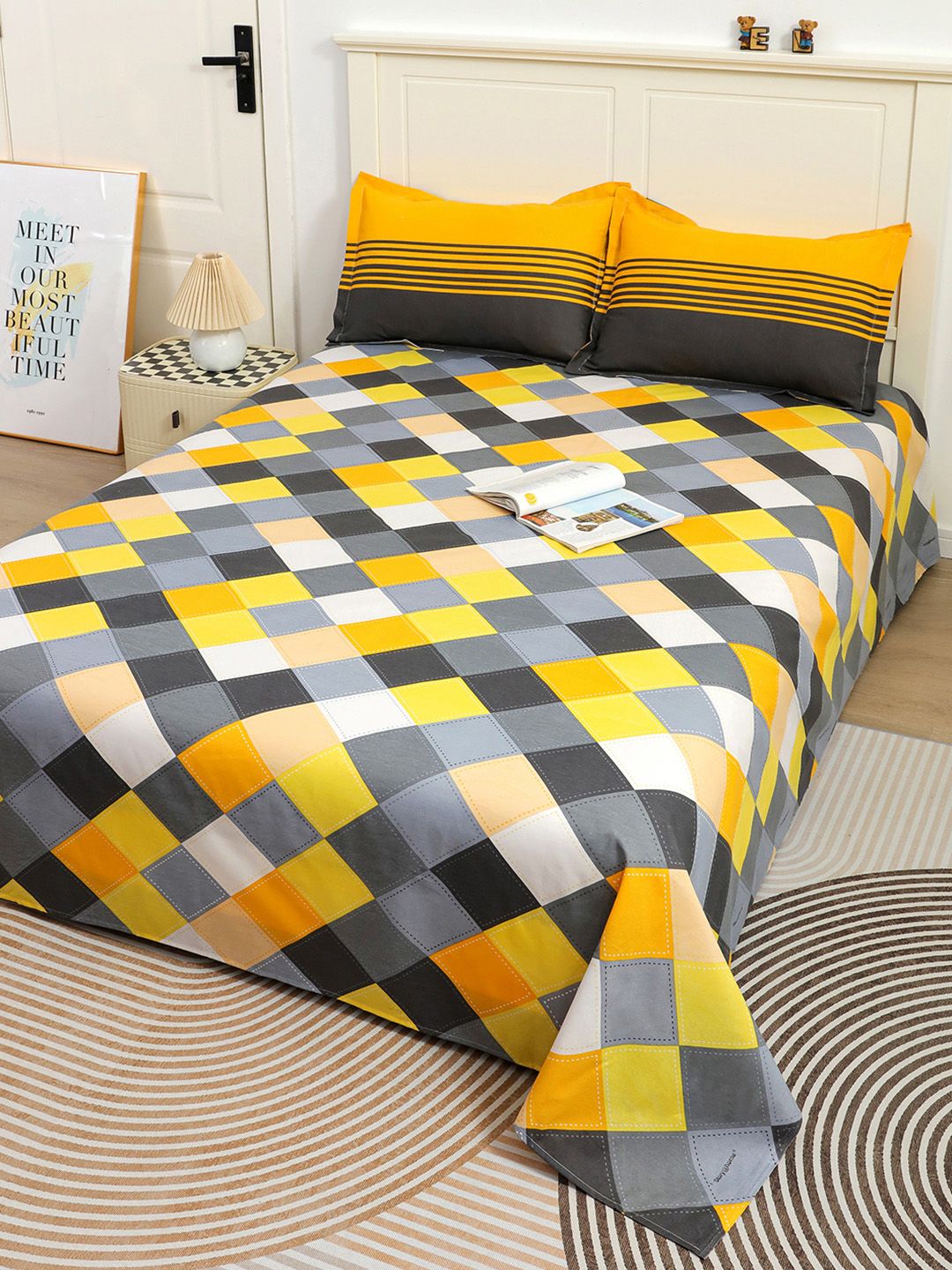 Story@home Ventura Grey Yellow Geometric 144 TC Cotton Queen Bedsheet 2 Pillow Covers